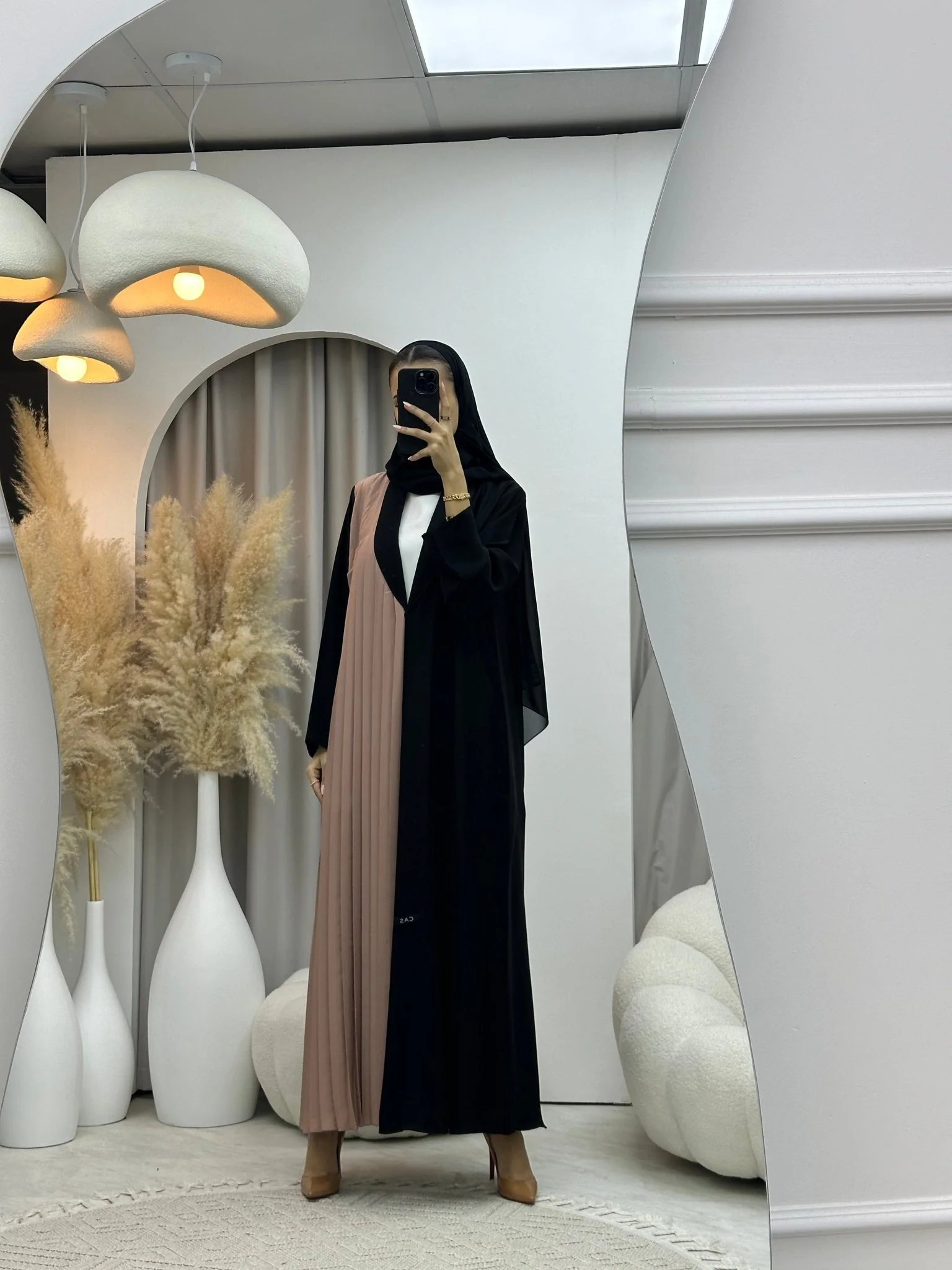 C RTW 0072 Beige Black Pleated Abaya - Image 4