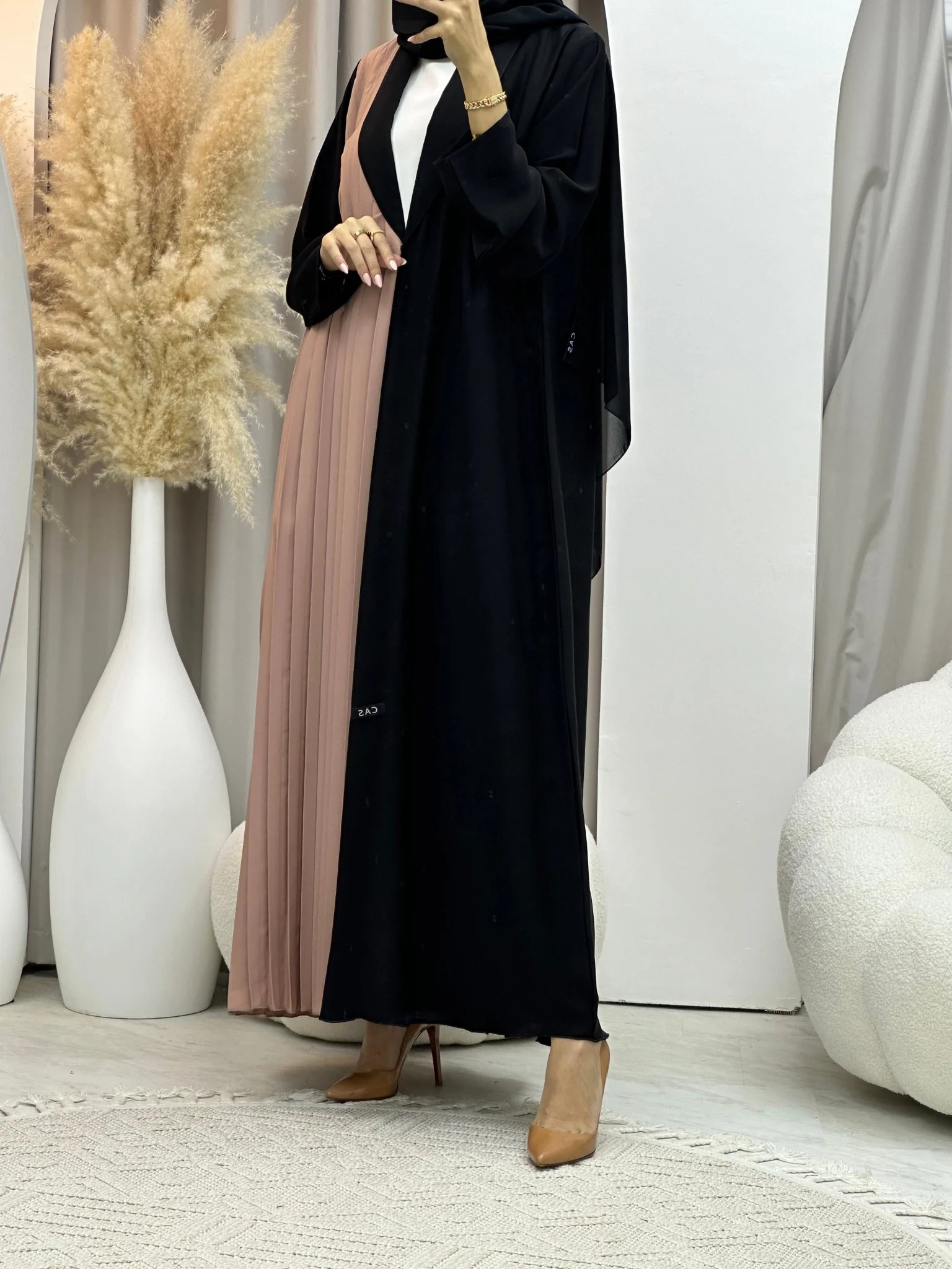 C RTW 0072 Beige Black Pleated Abaya - Image 7
