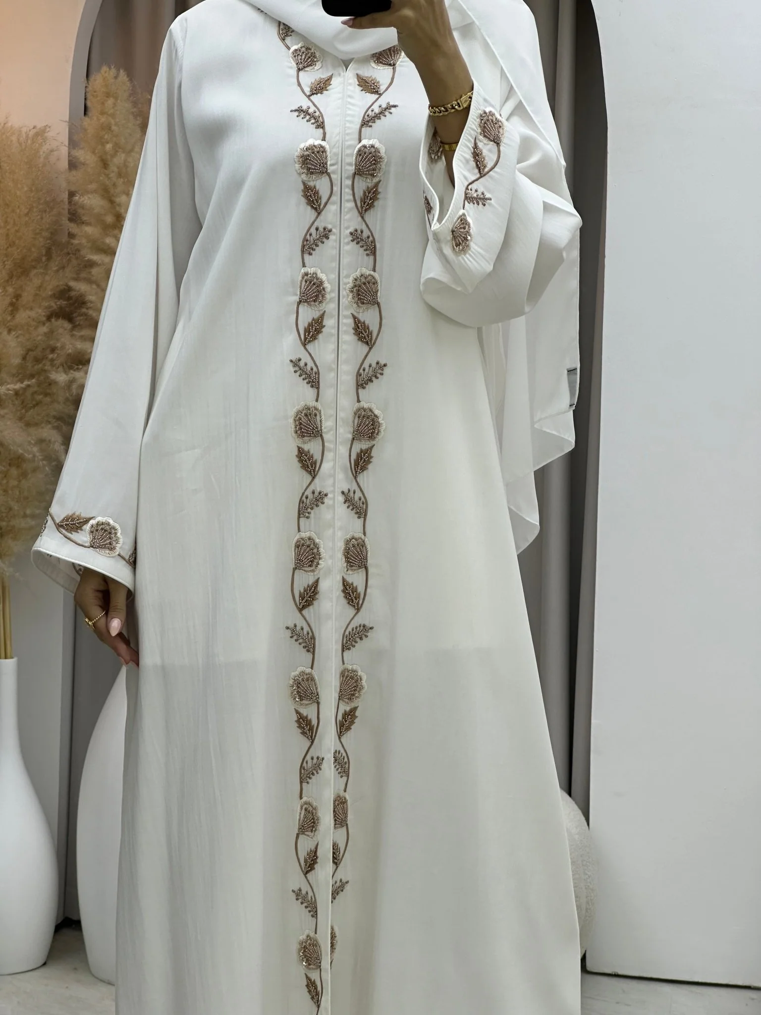 C RTW 0079 White Lace Abaya - Image 3