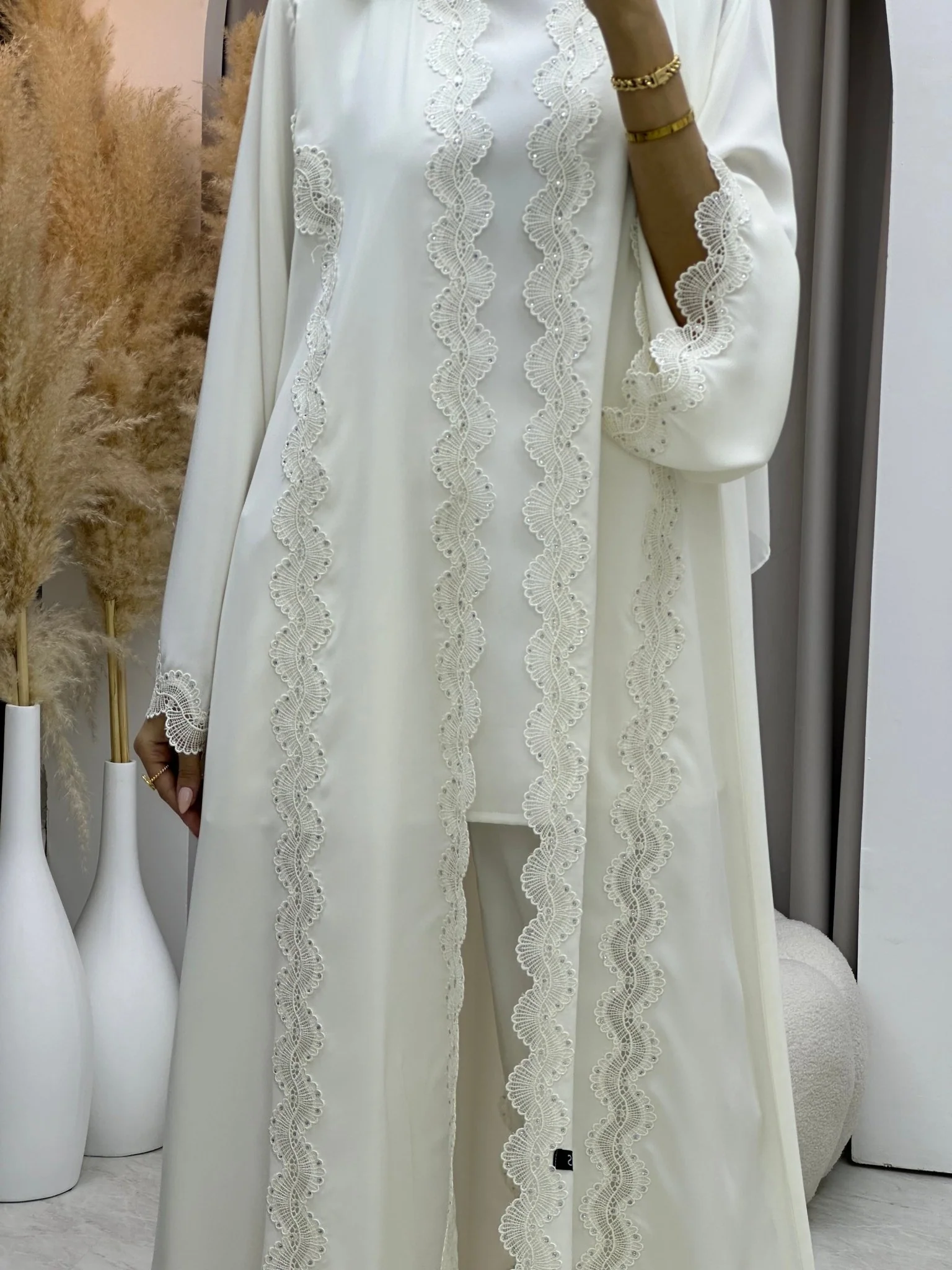 C RTW 0081 White Lace Abaya - Image 3