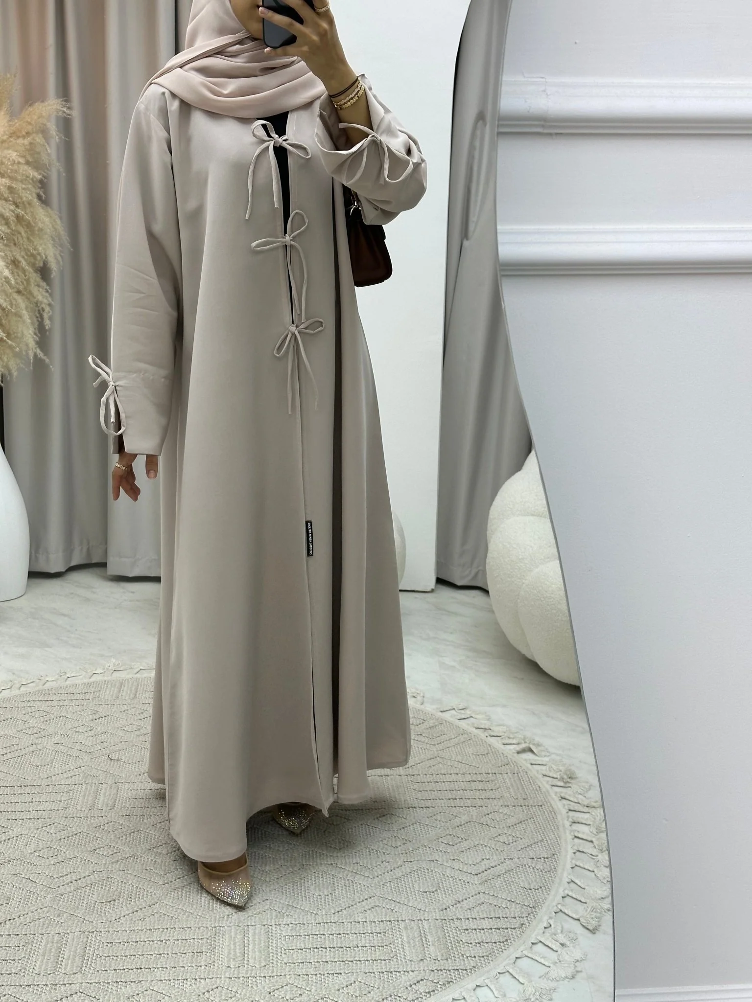 C RTW 0117-01 Nude Bow Abaya - Image 7