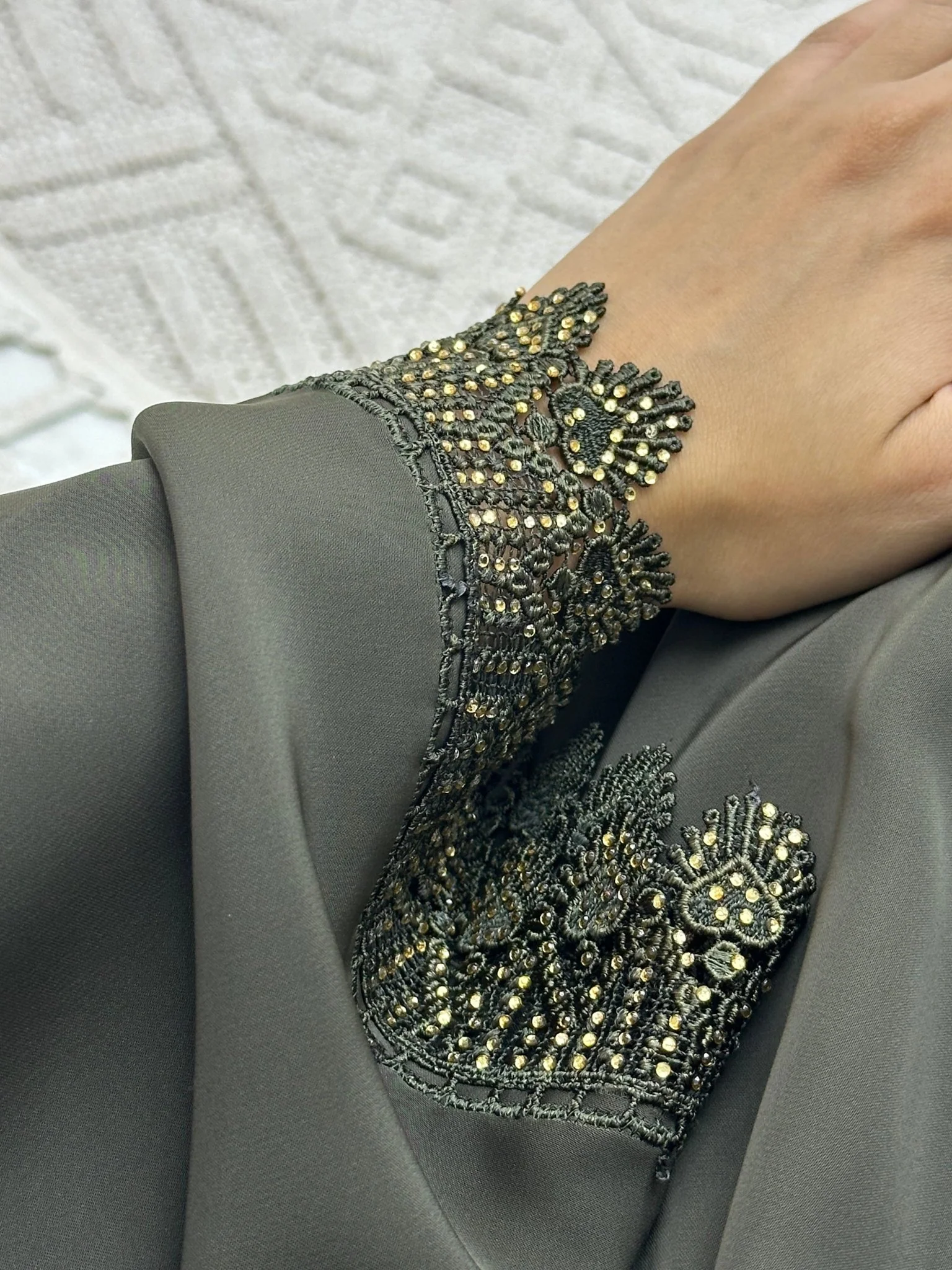 C RTW 0124 Olive Lace Abaya - Image 3