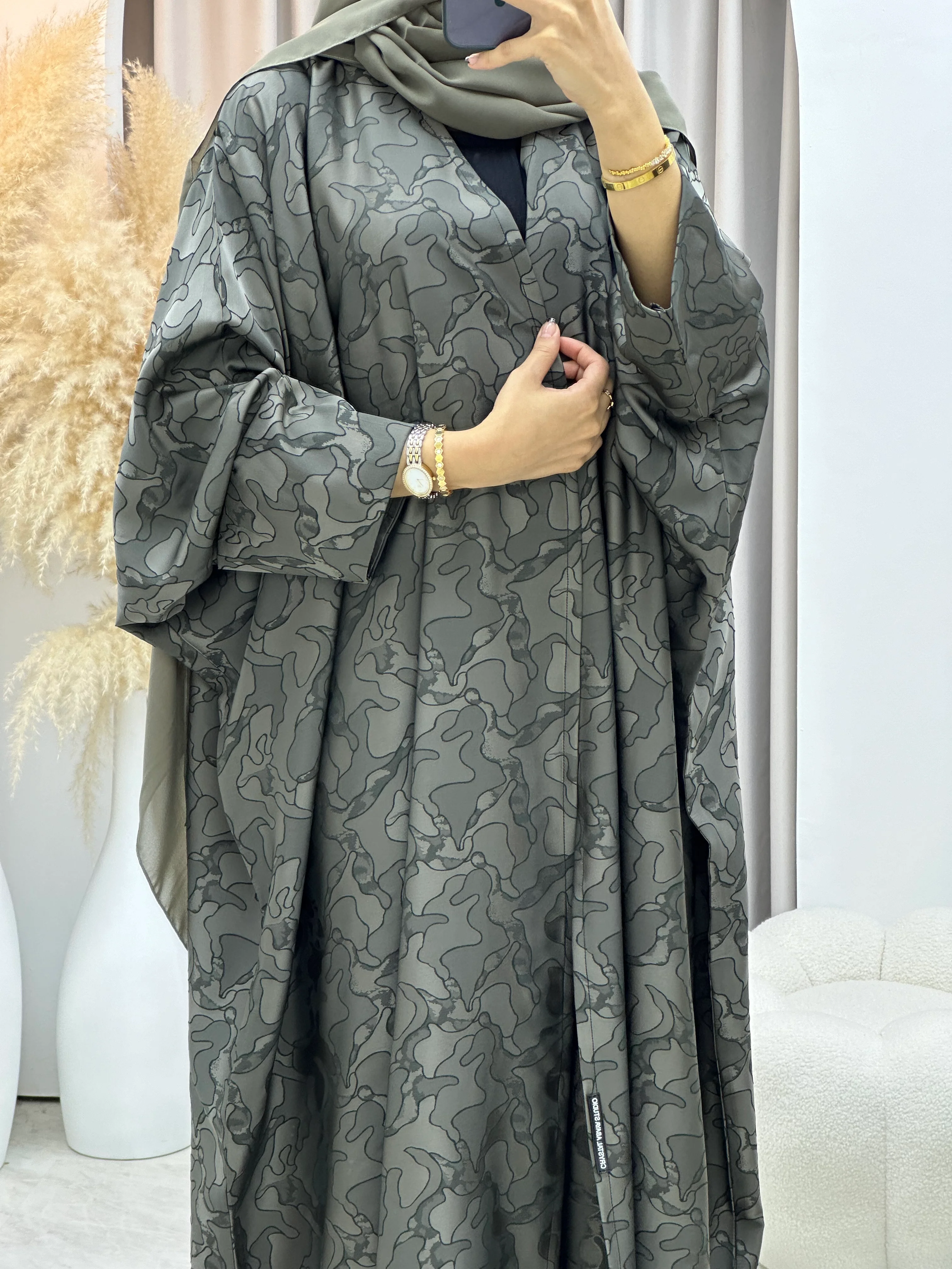 C RTW 0159-02 Army Camo Bisht Abaya - Image 2