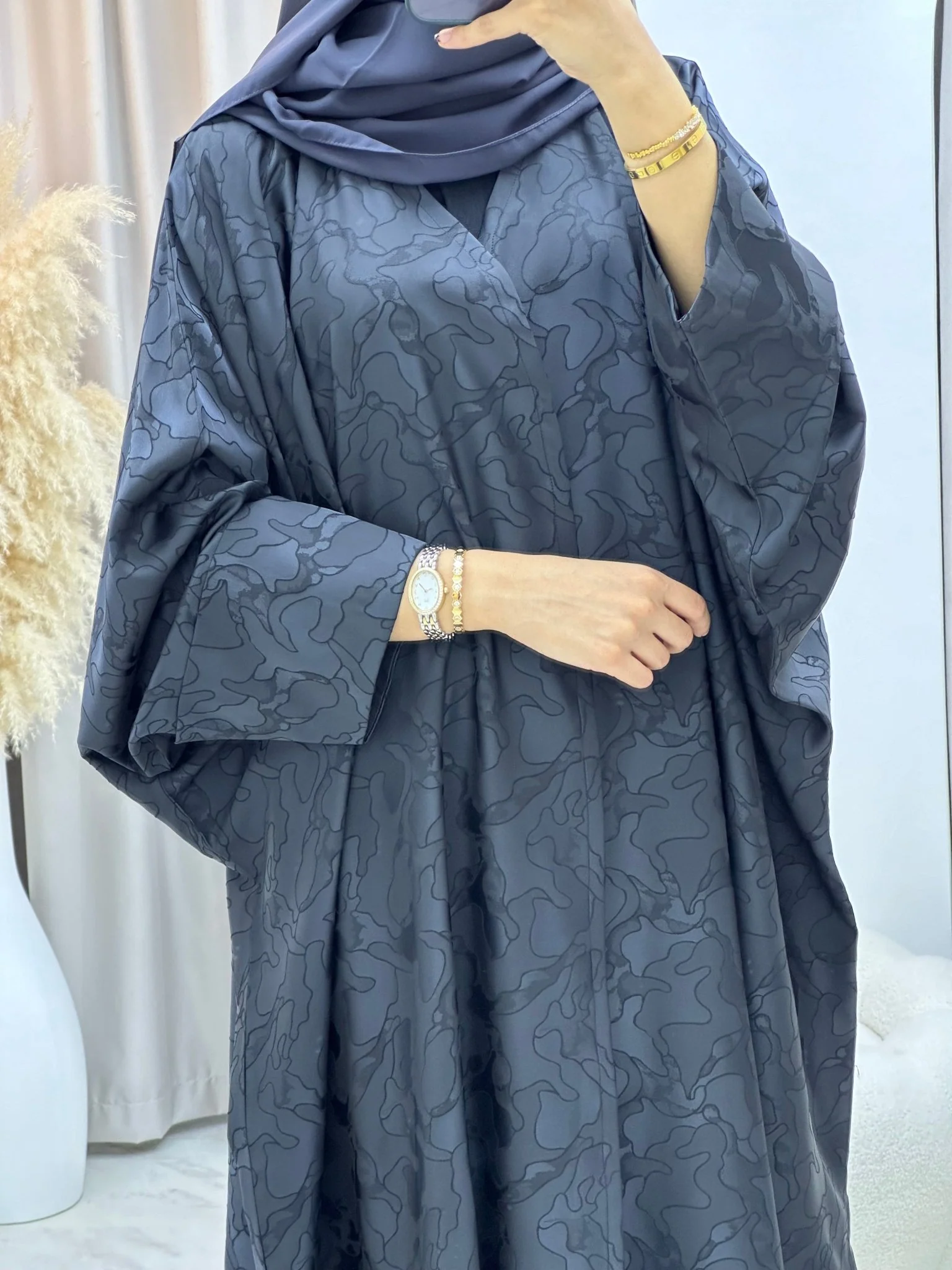 C 0159-03 Dark Grey Camo Bisht Abaya - Image 2