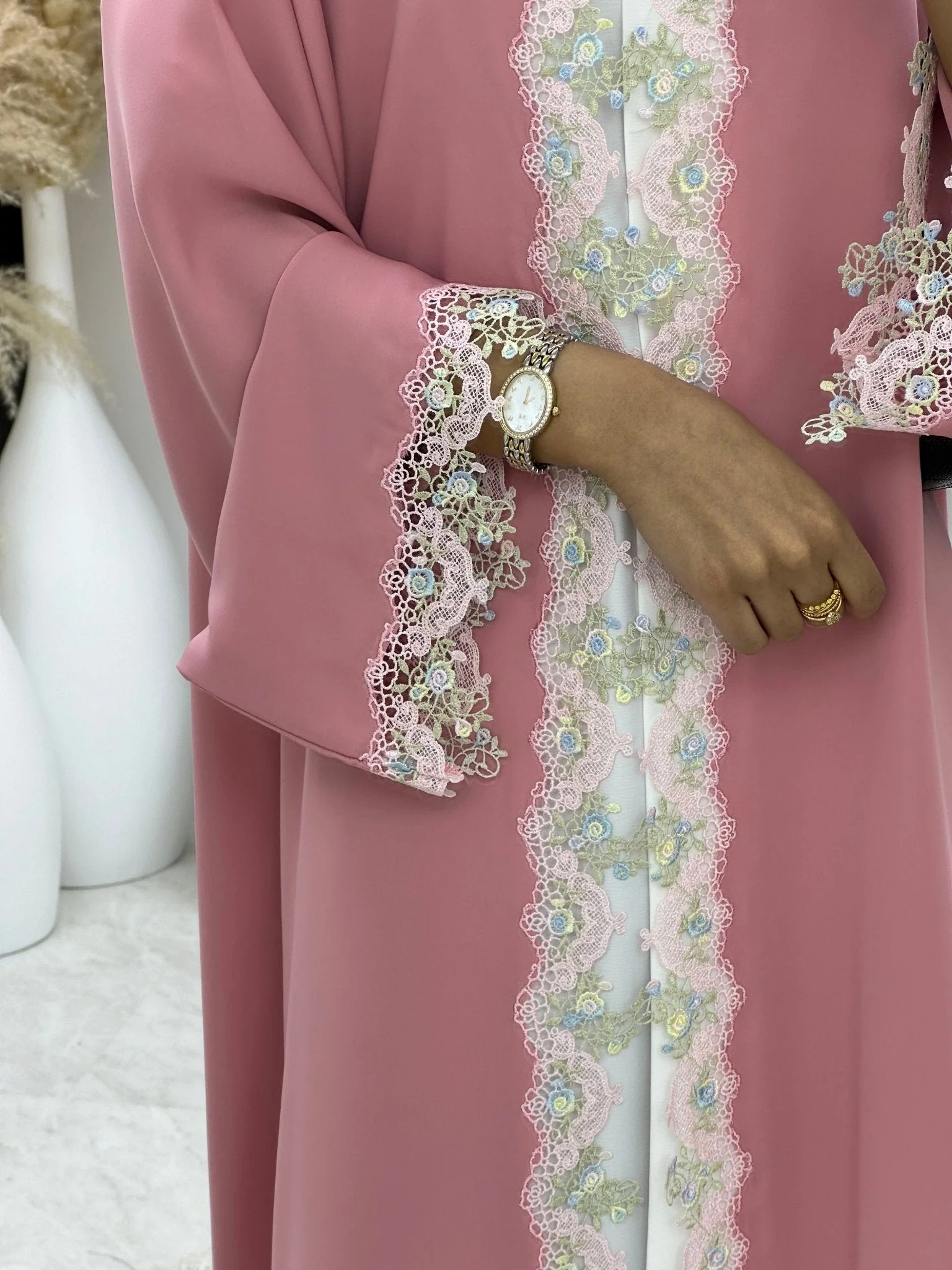 C RTW 0206 Pink Lace Abaya - Image 7