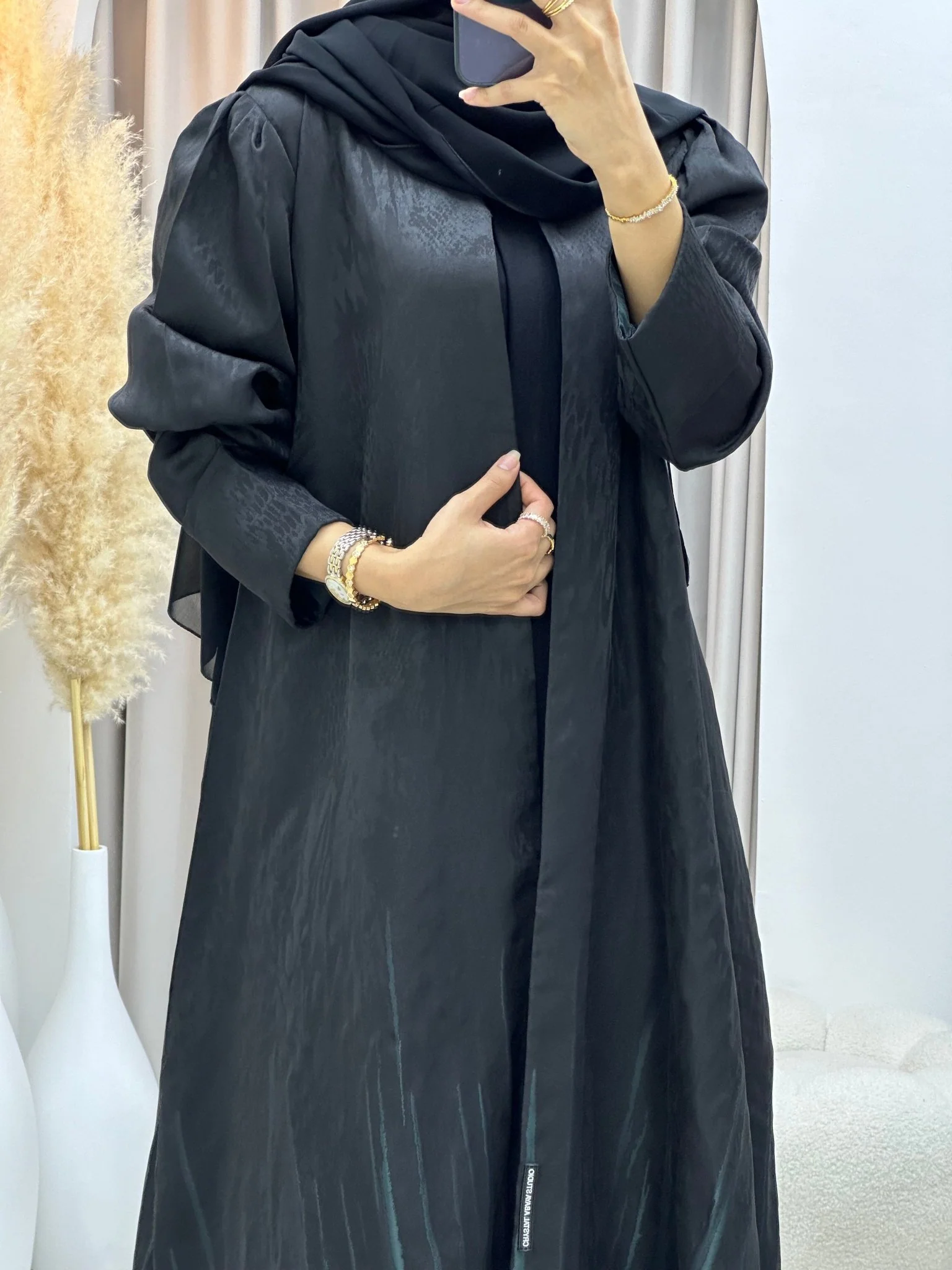 C RTW 0218-01 Turquoise Kloosh Abaya - Image 3