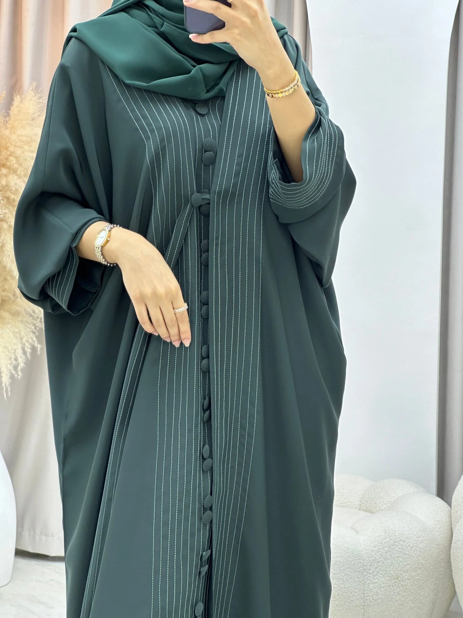 C RTW 0252 Bisht Abaya