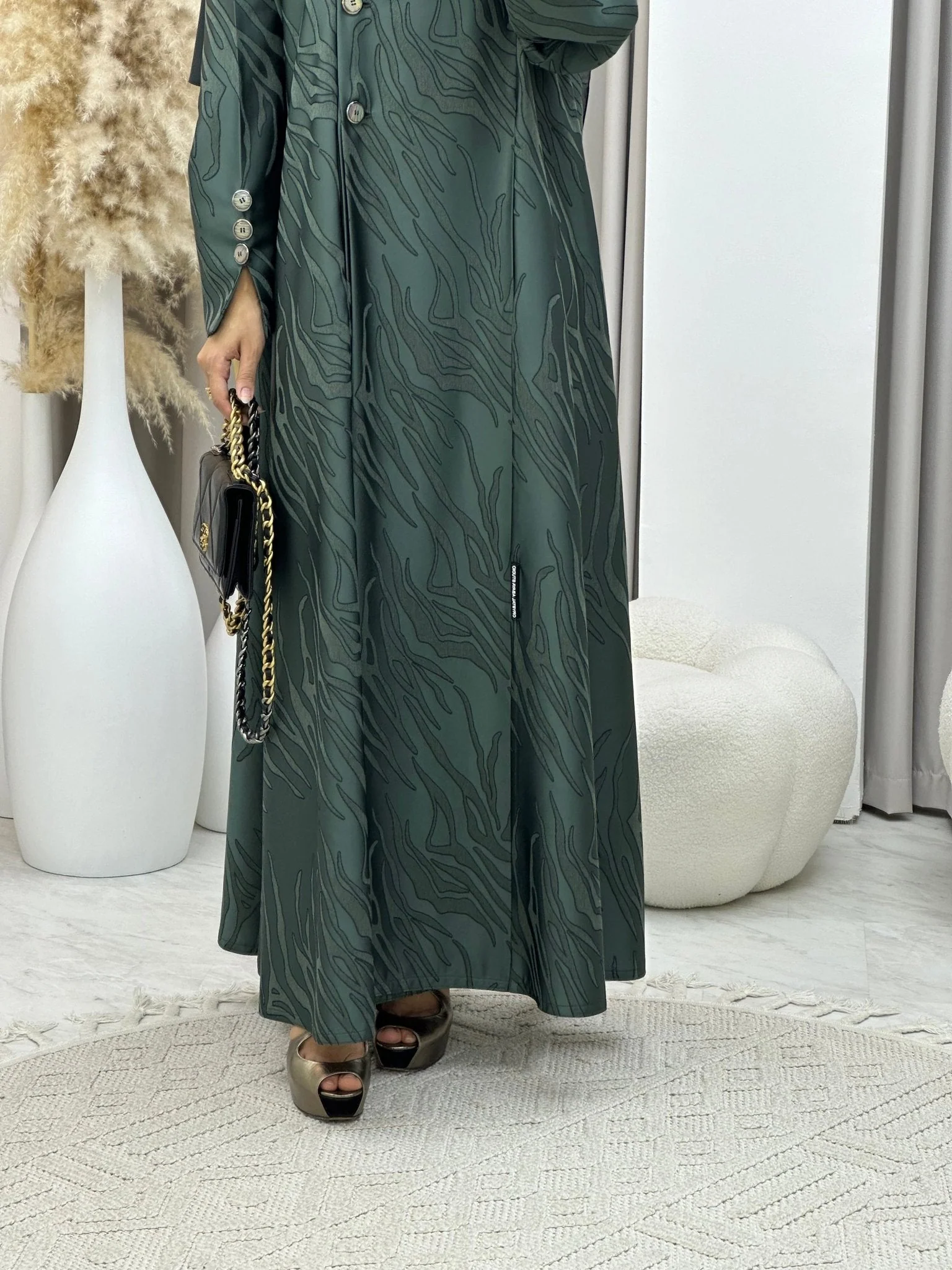 C RTW 0290-04 Olive Ragged Abaya