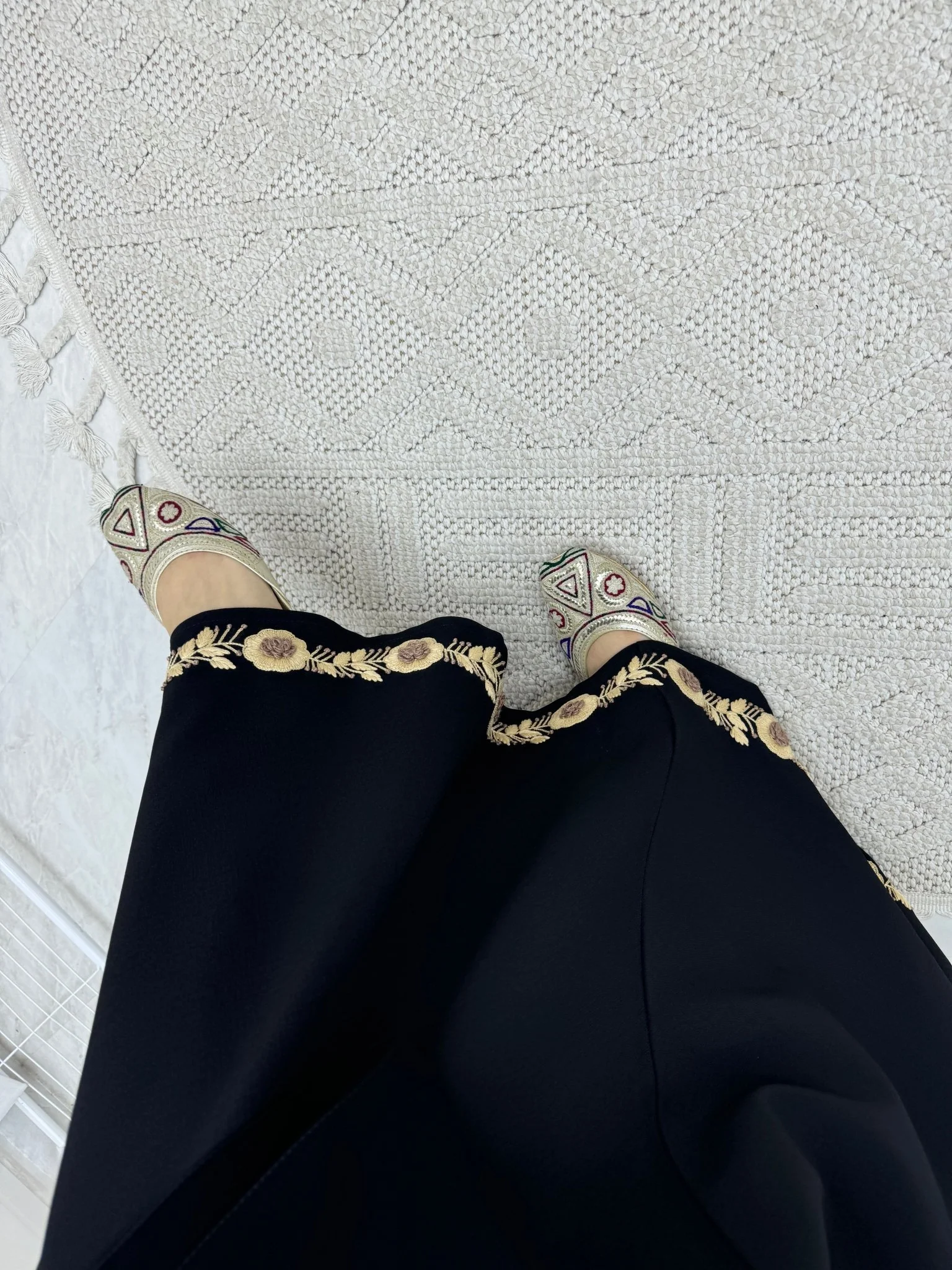 C RTW 0466 Black Beige Embroidery Abaya - Image 9