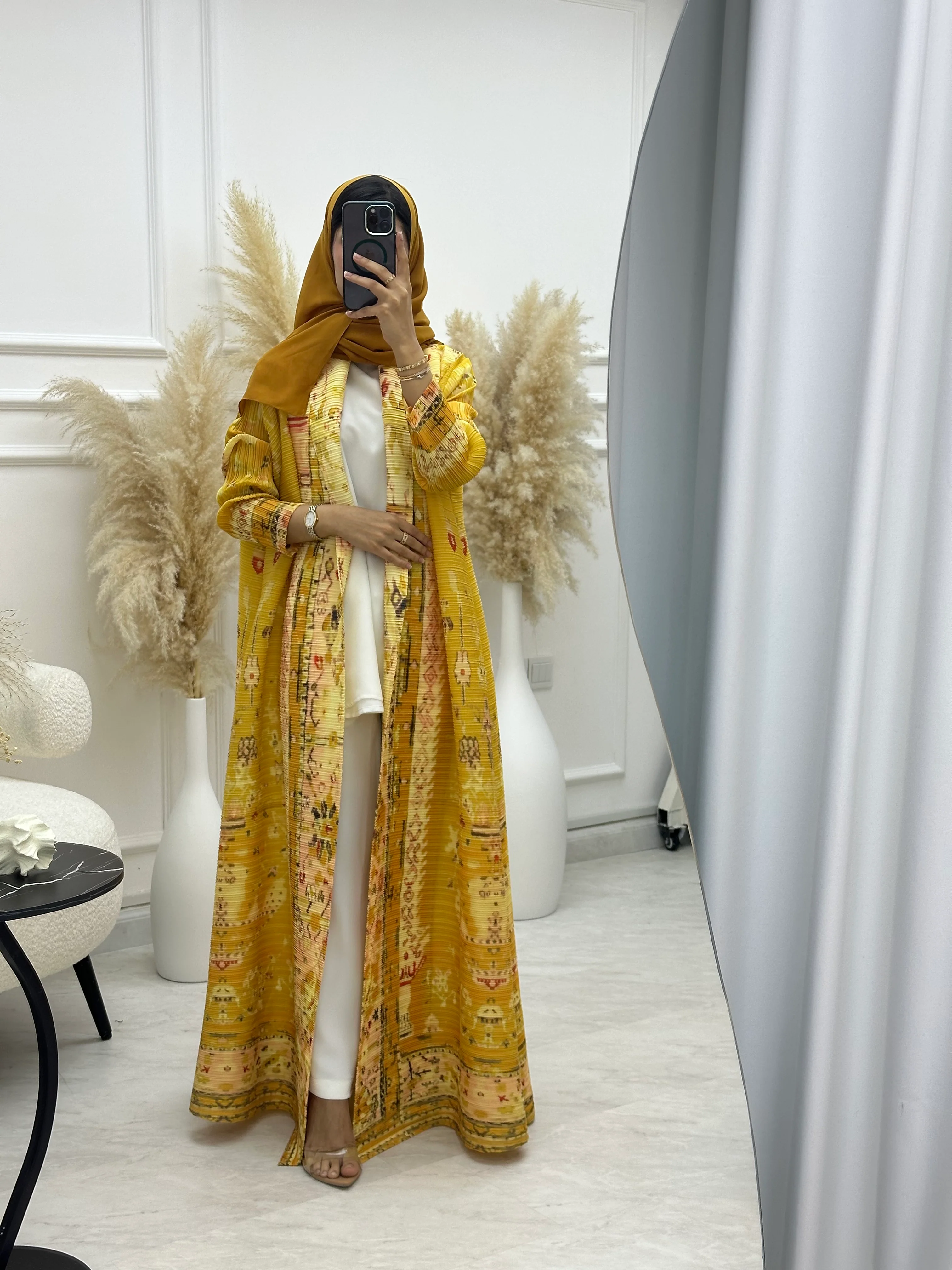 C RTW 05 Yellow Pleated Print Abaya - Image 5