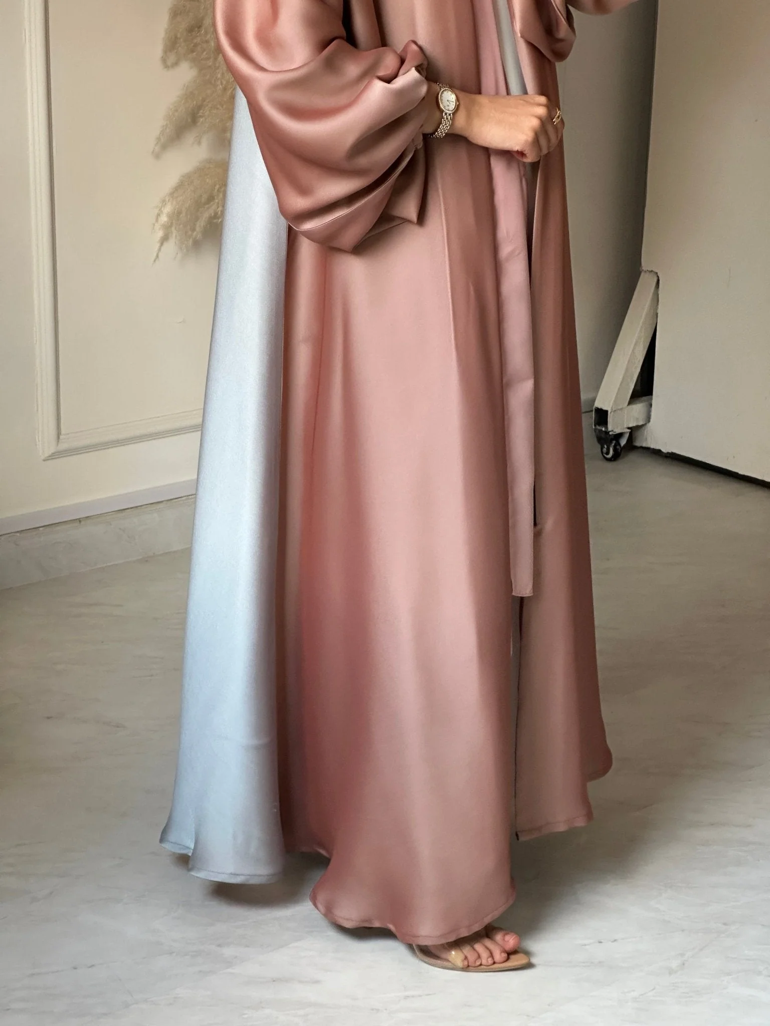C RTW 0660 Light Pink Grey Duotone Abaya - Image 7
