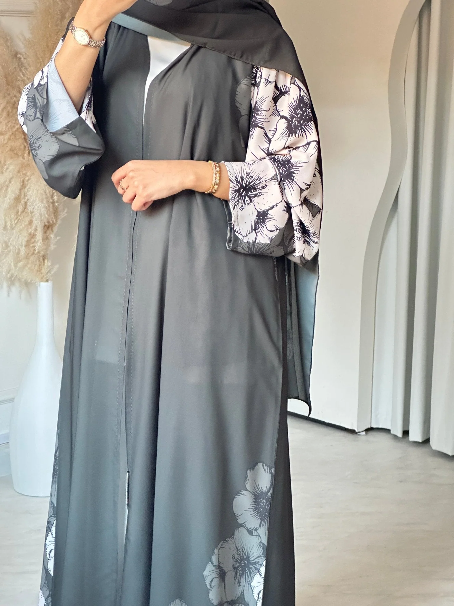 C RTW 0667 Olive Floral Printed Abaya - Image 4