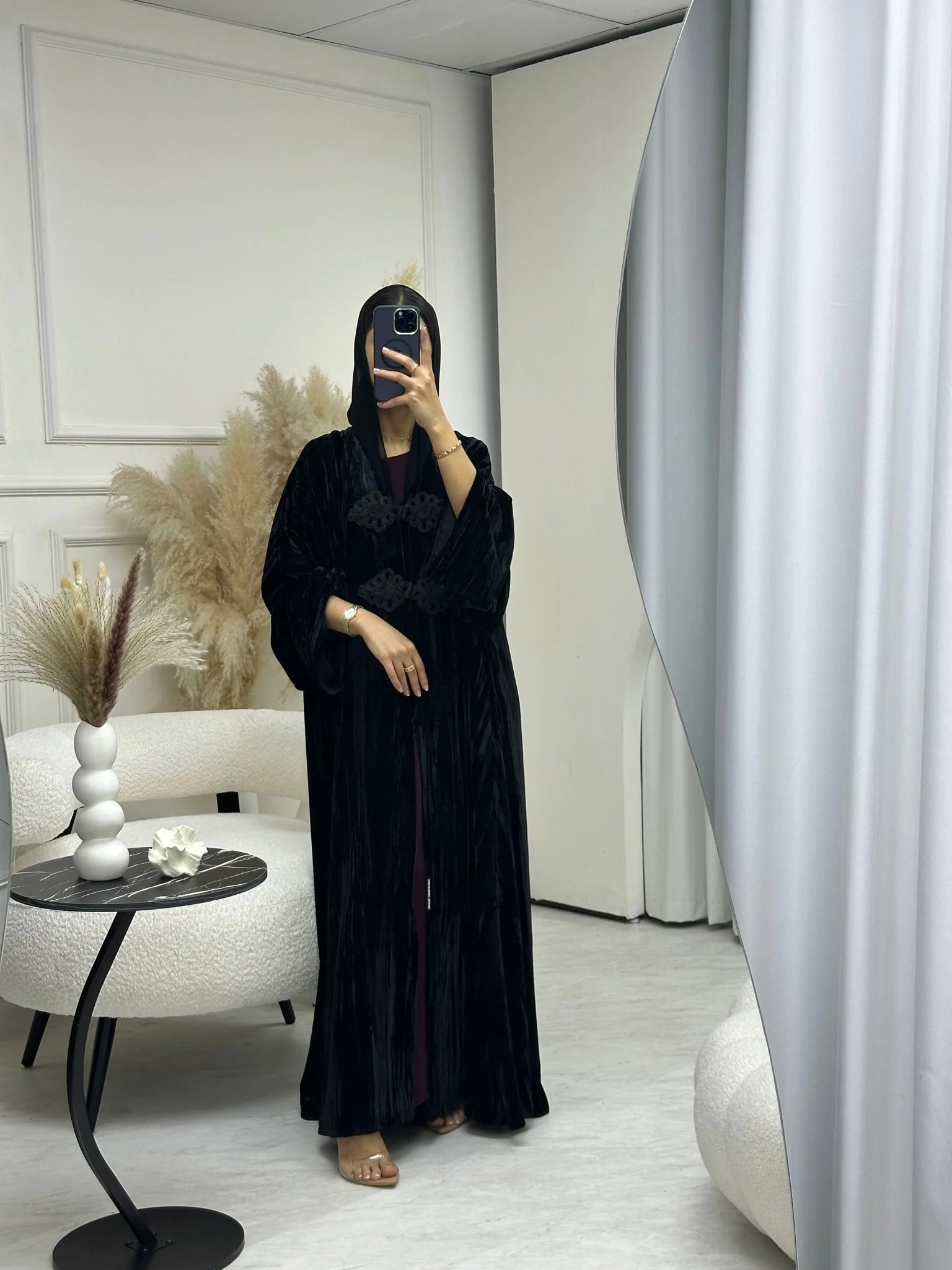 C 0691 Black Velvet Ramadan Abaya - Image 4