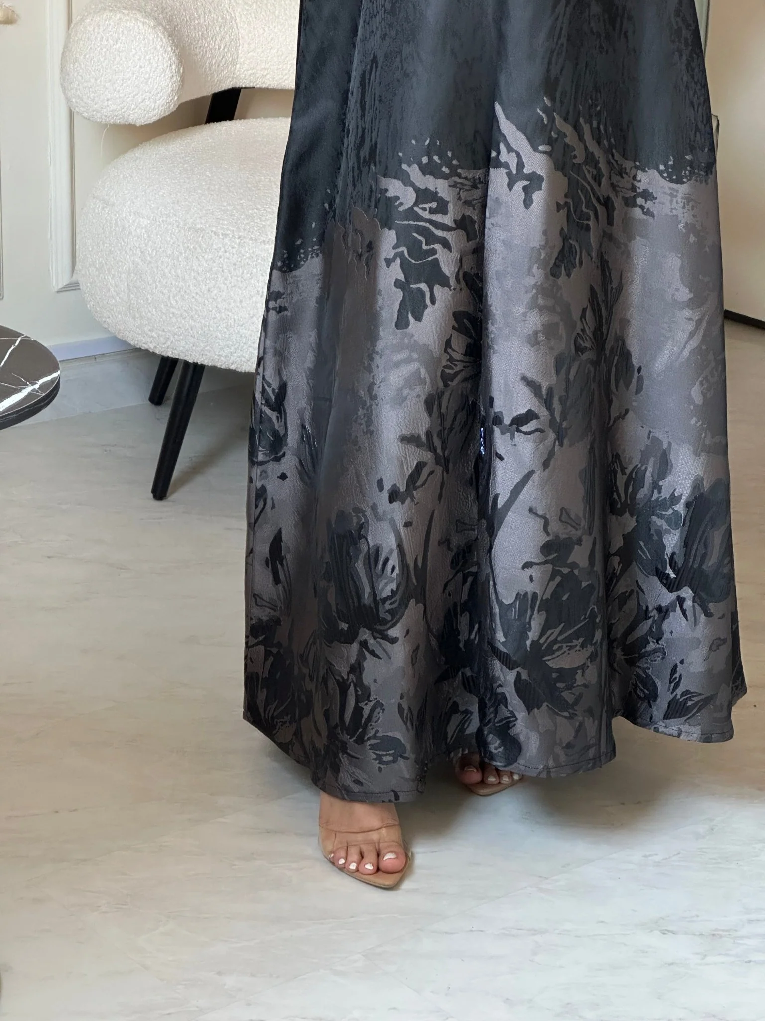 C 0855-01 Rose Gold Kloosh Abaya - Image 4