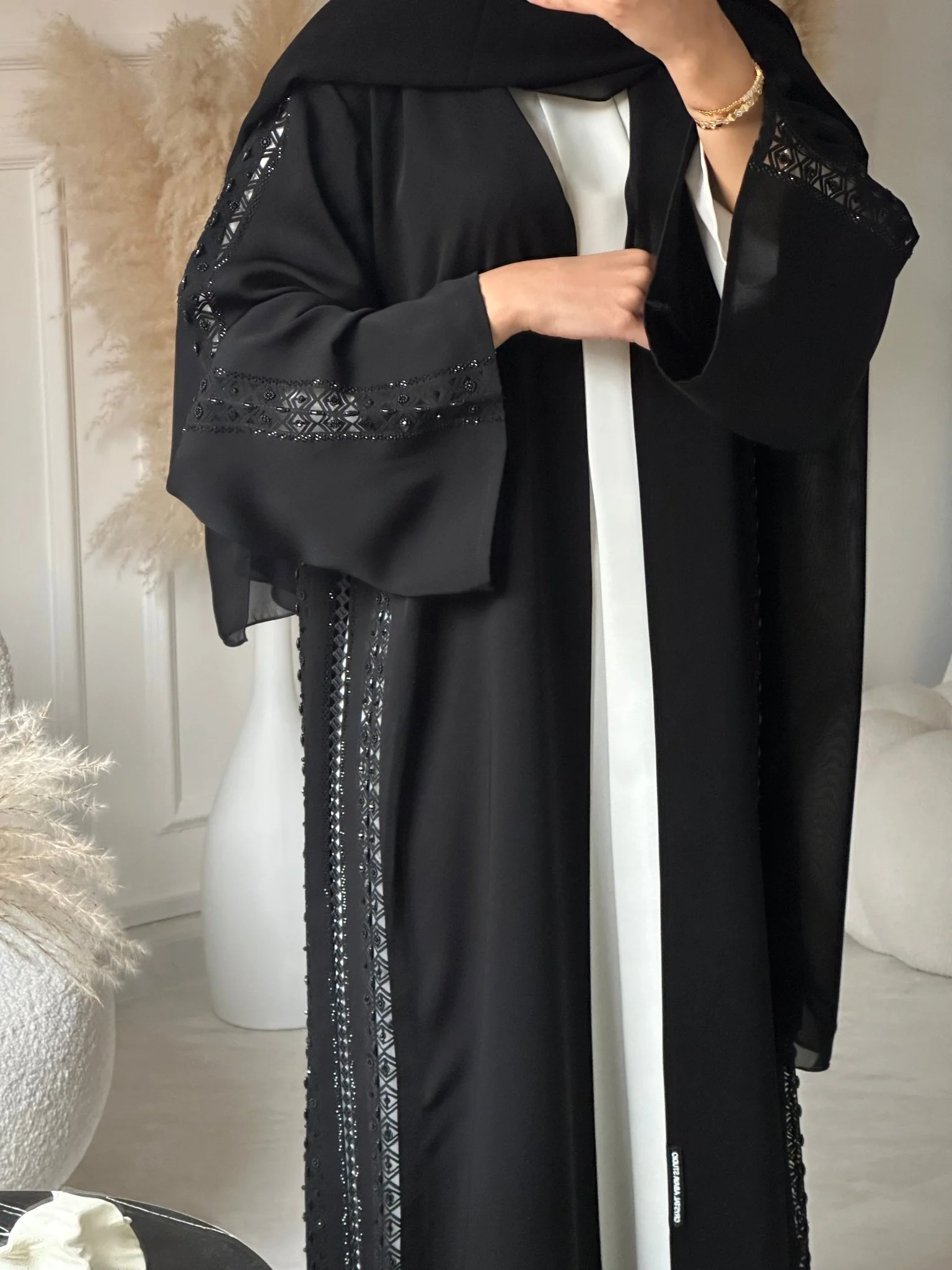 C 0952 Black Lace Abaya - Image 3