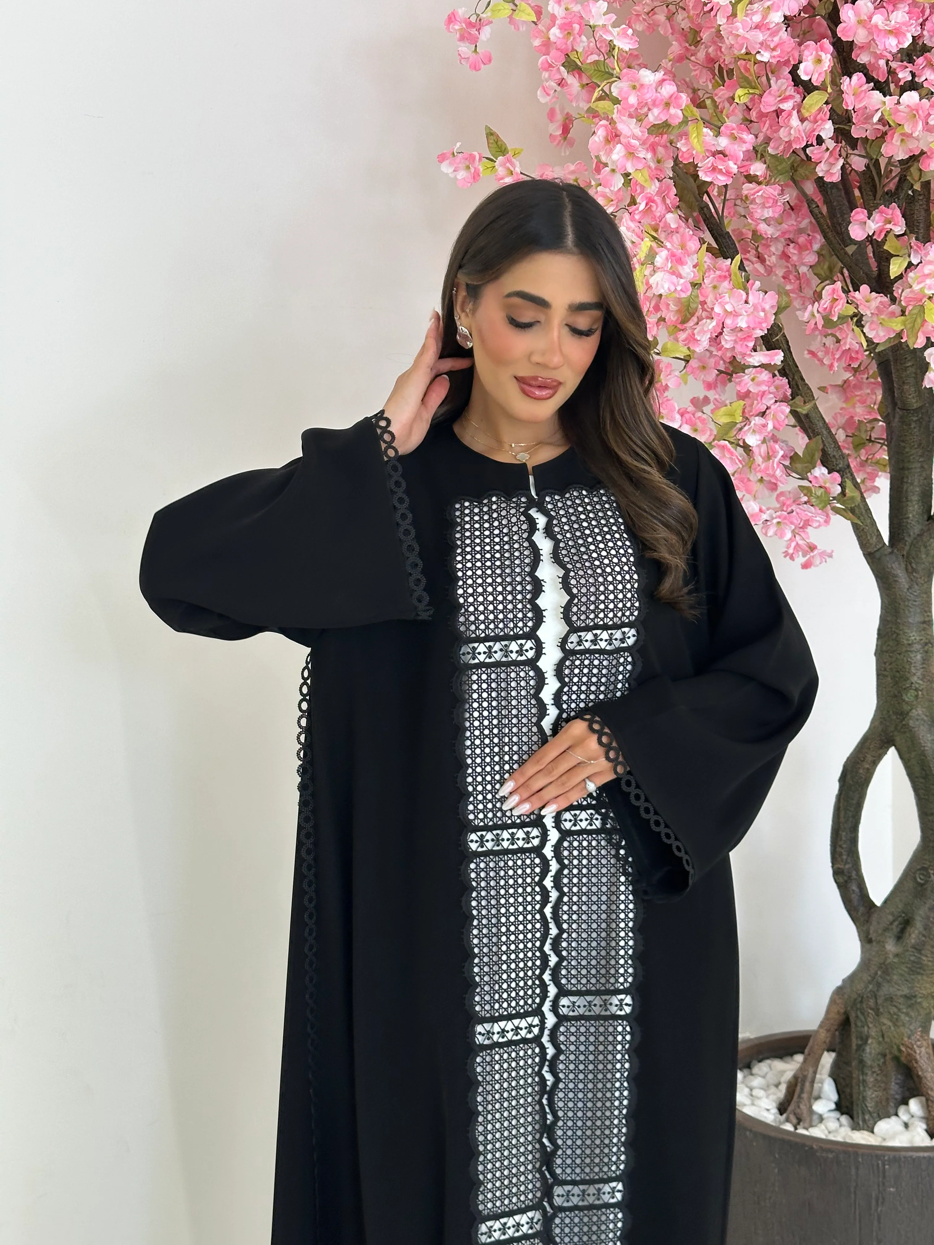 C 1243 Black Lace Abaya - Image 5