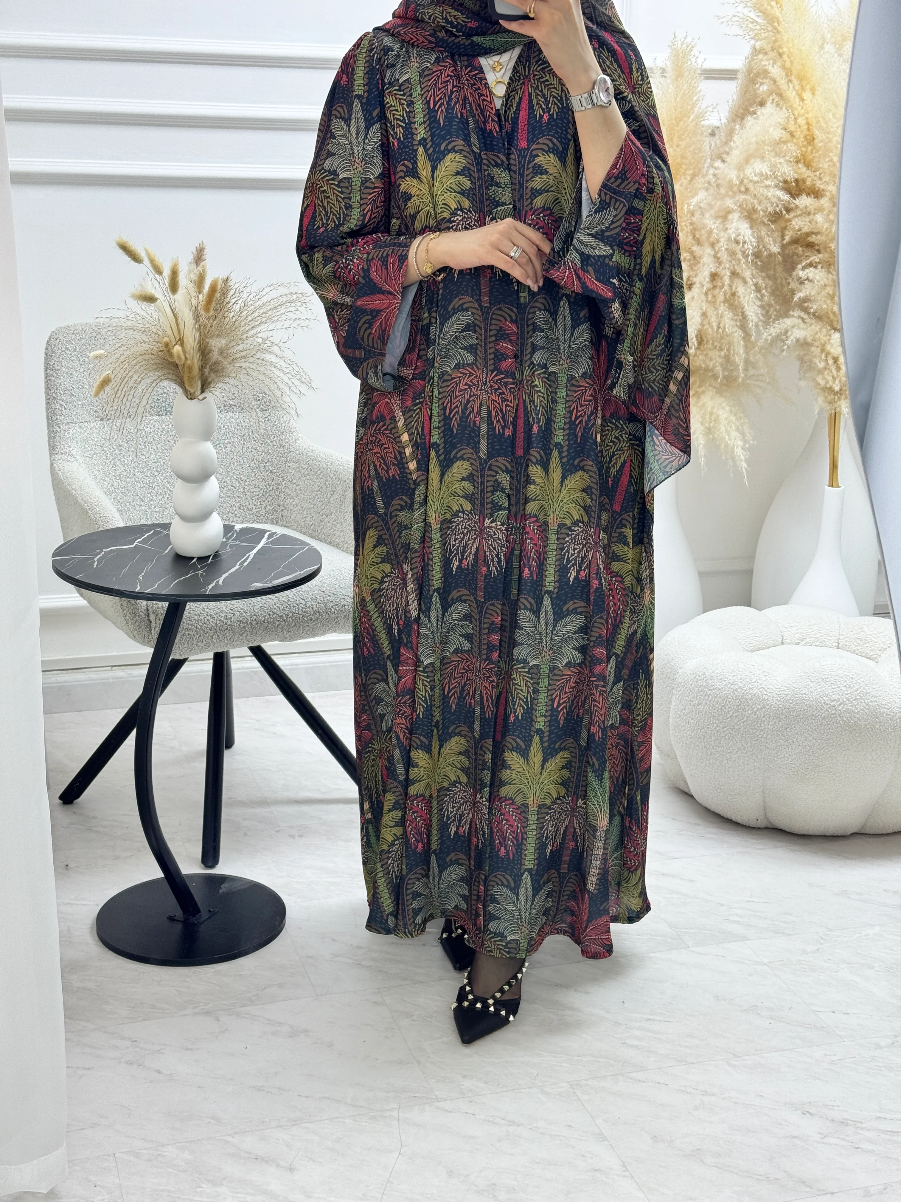 C RTW 1321 Palm Printed Abaya - Image 4