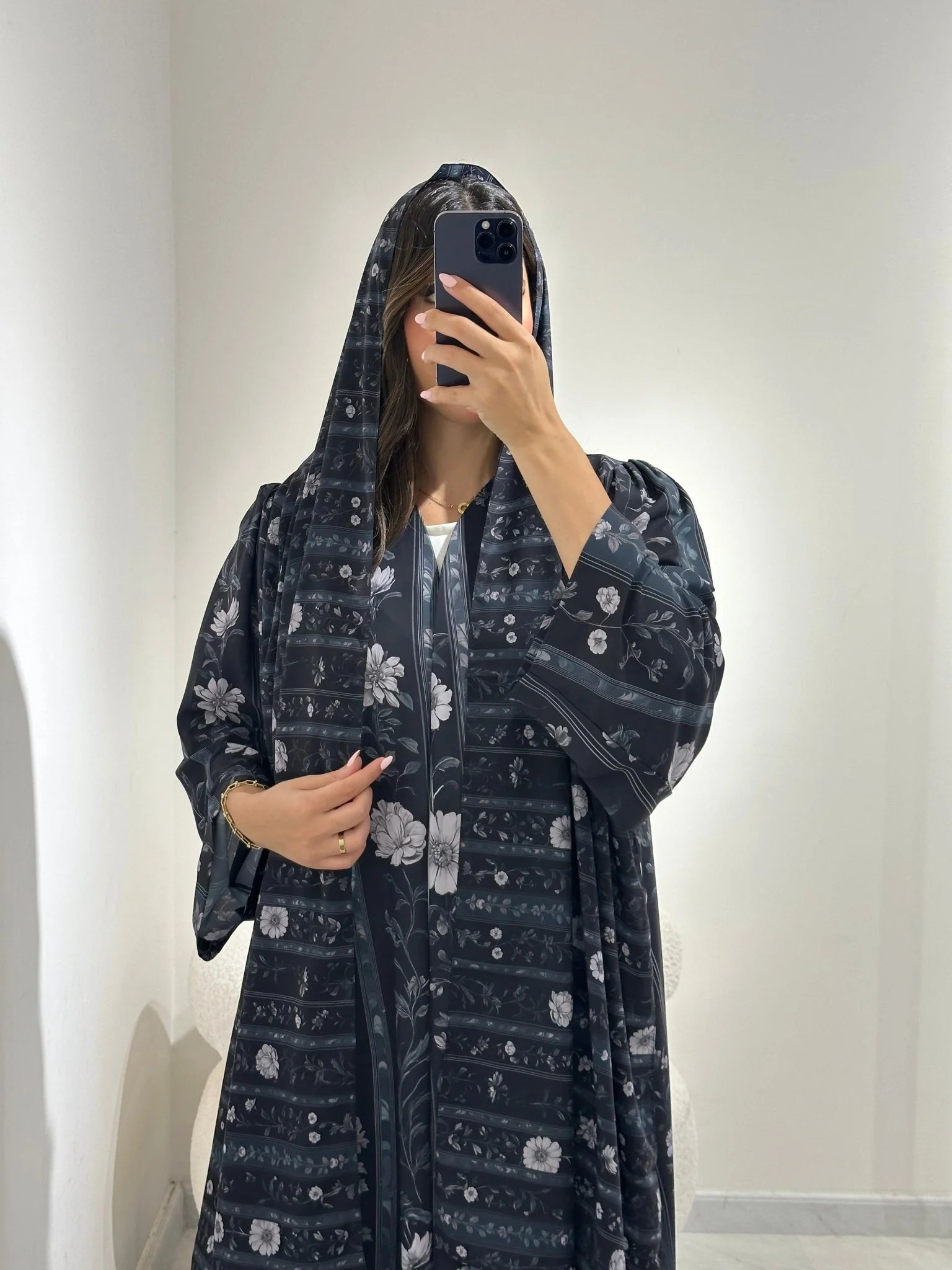 C 1373 Dark Grey Floral Abaya