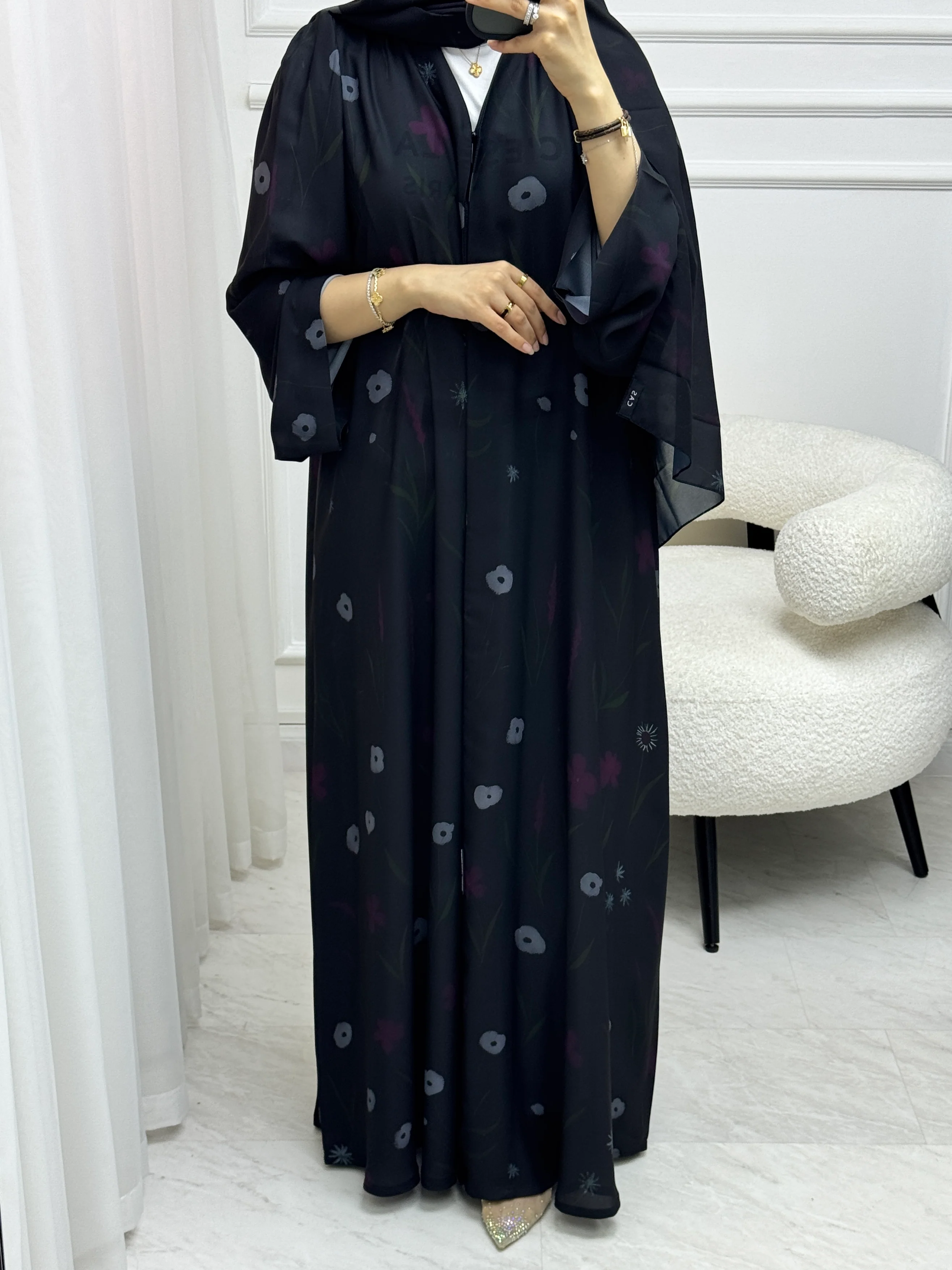 C 1530 Black Floral Abaya - Image 5