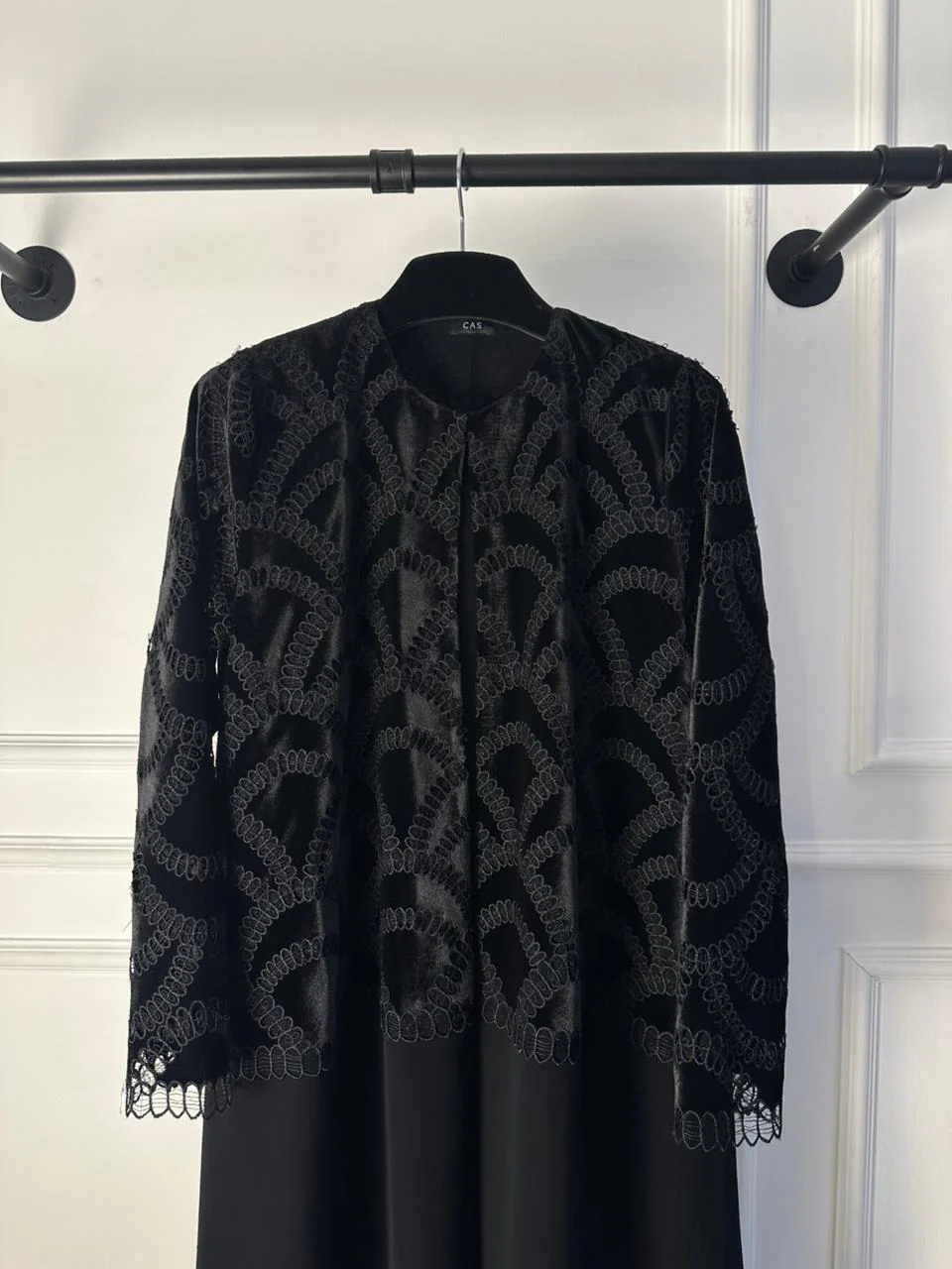 C 1886 Black Dantel Abaya - Image 5