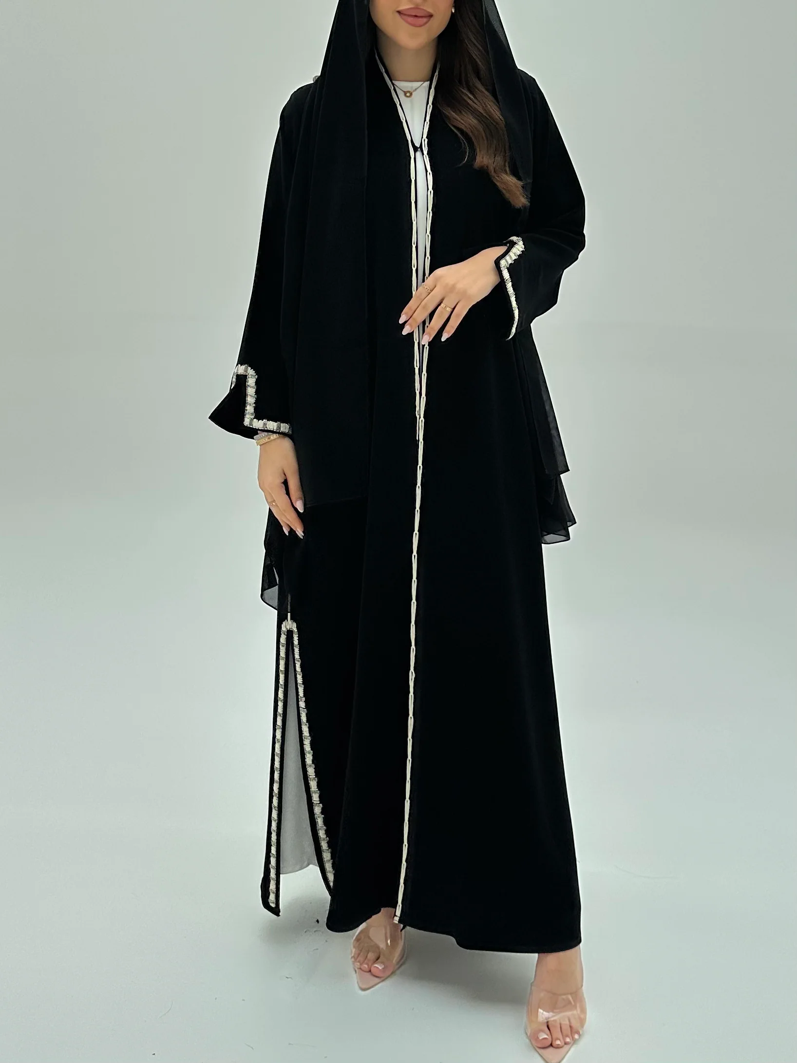 C RTW 1947 Black Embroidered Abaya - Image 2