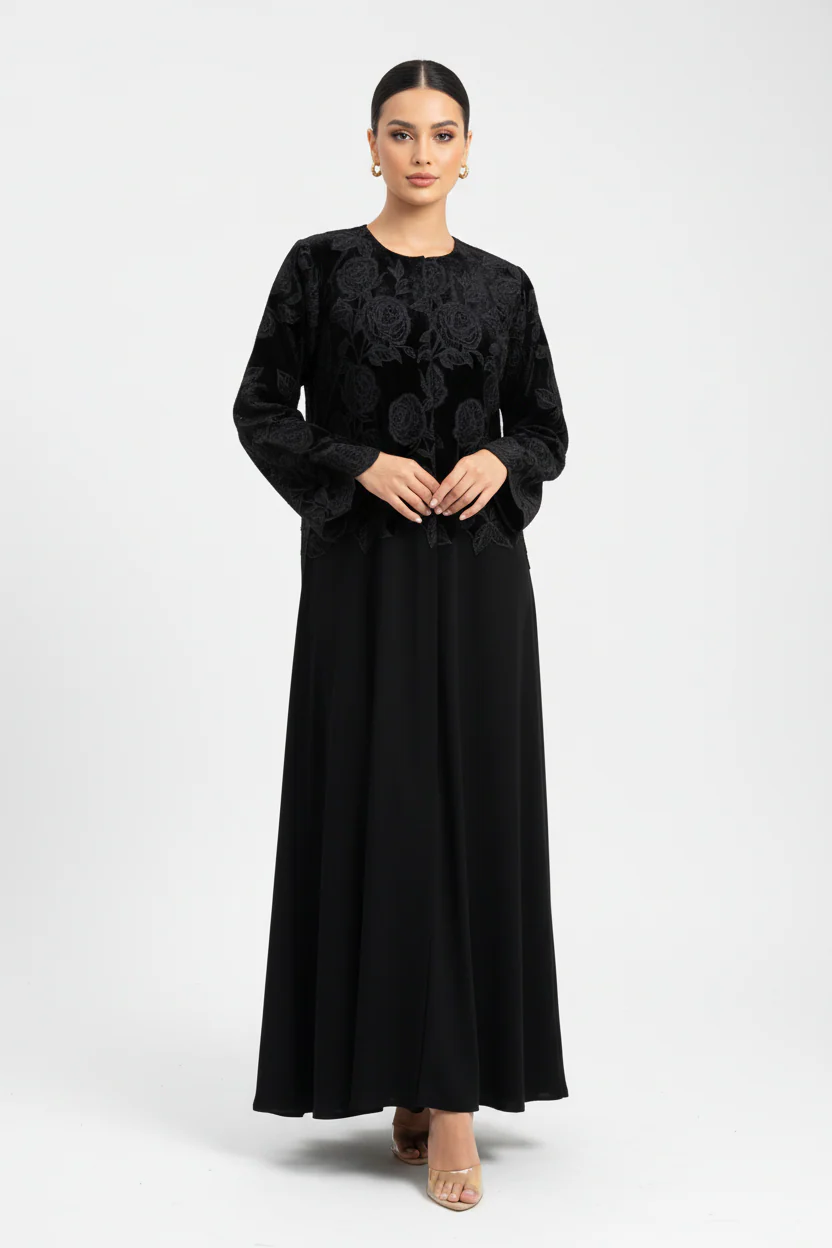C RTW 1978 Black Velvet Rose Dantel Abaya - Image 2