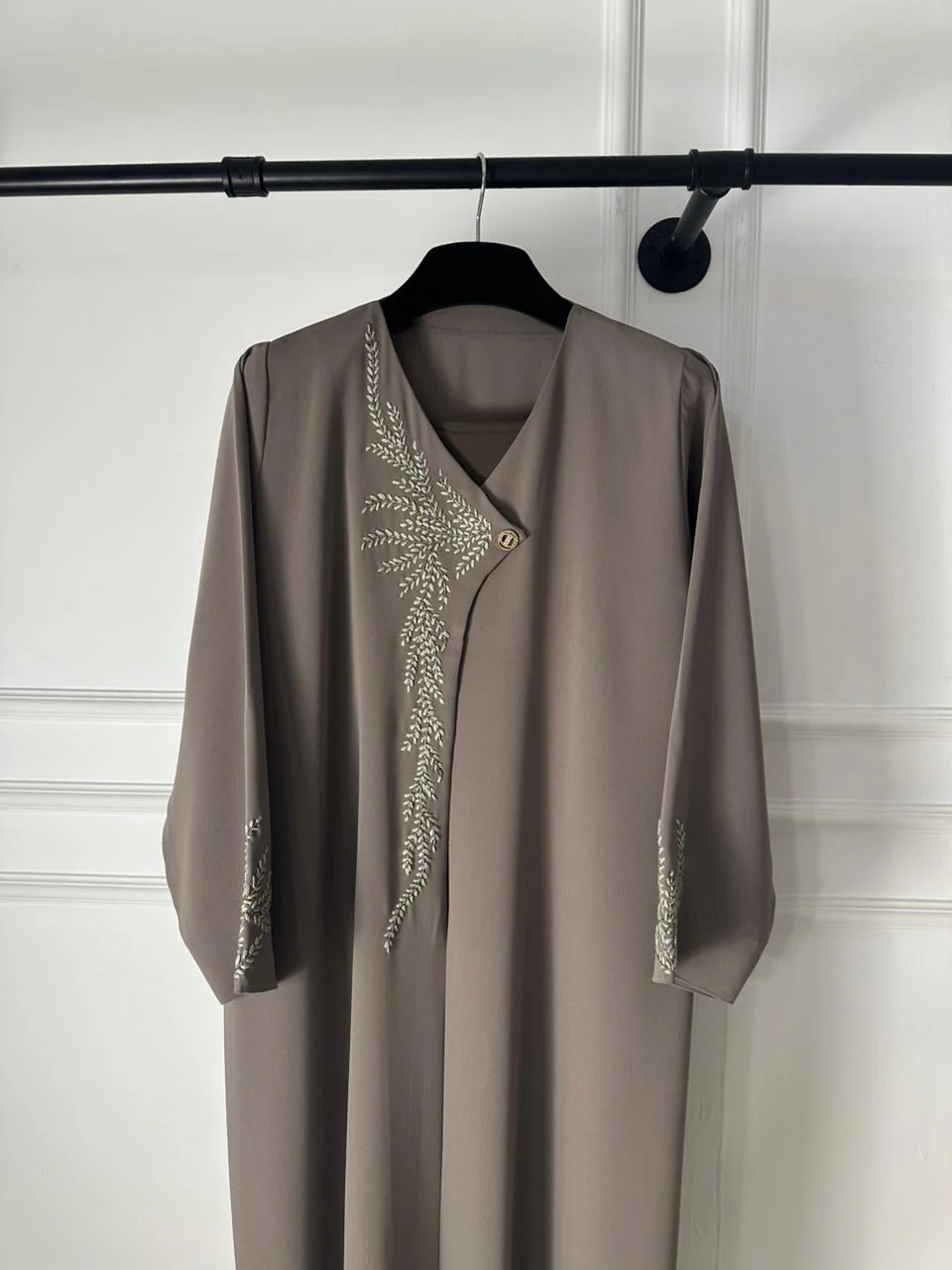 C RTW 2007 Light Taupe Embroidered Abaya - Image 3