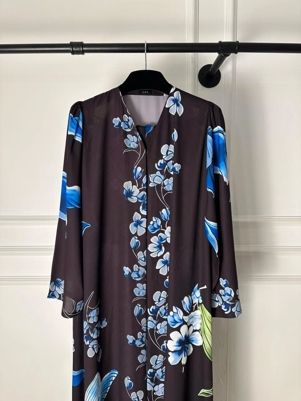 C 2010 Brown Floral Printed Abaya - Image 4