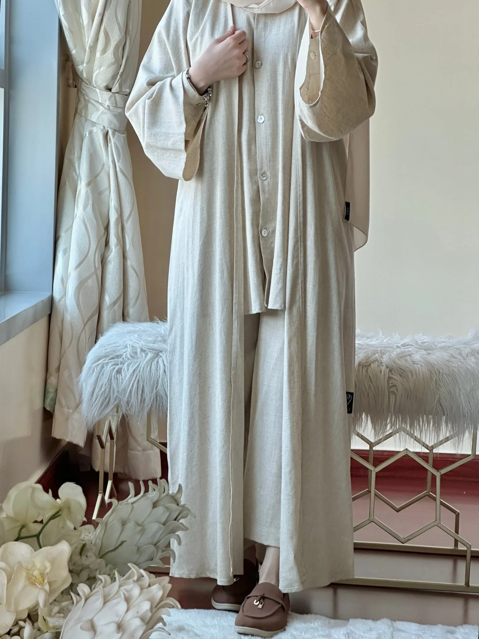 C-RTW-Beige-Summer-Linen-Travel-Abaya-Set - Image 4