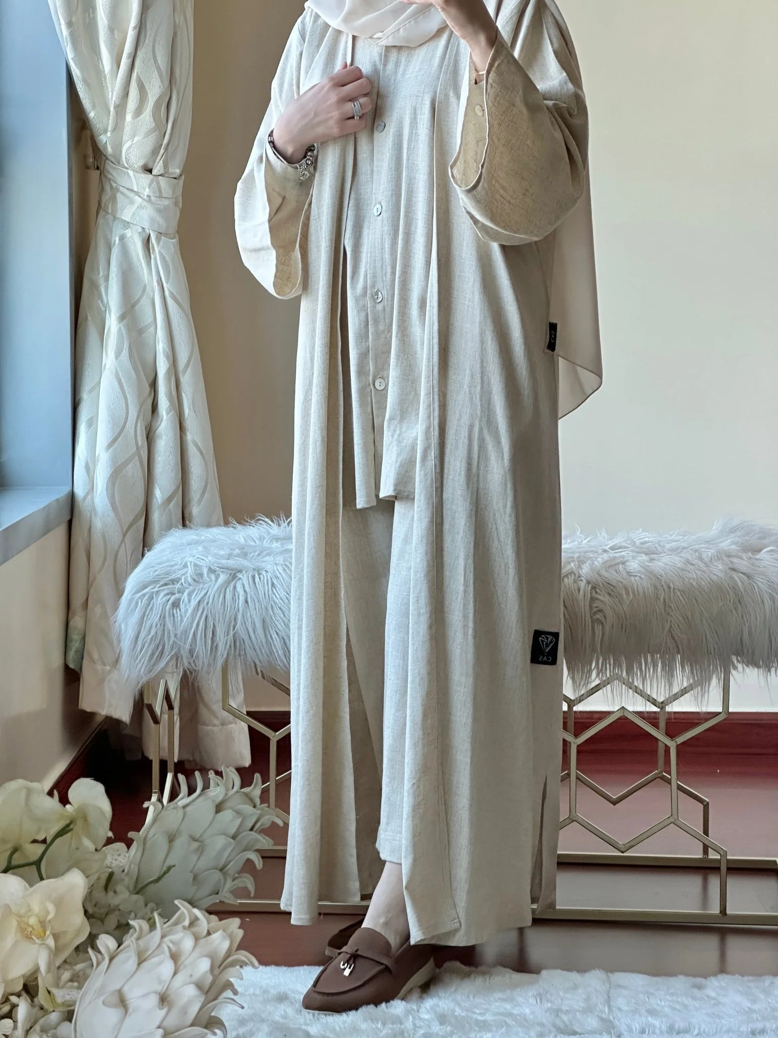 C RTW Beige Summer Linen Travel Abaya Set - Image 5