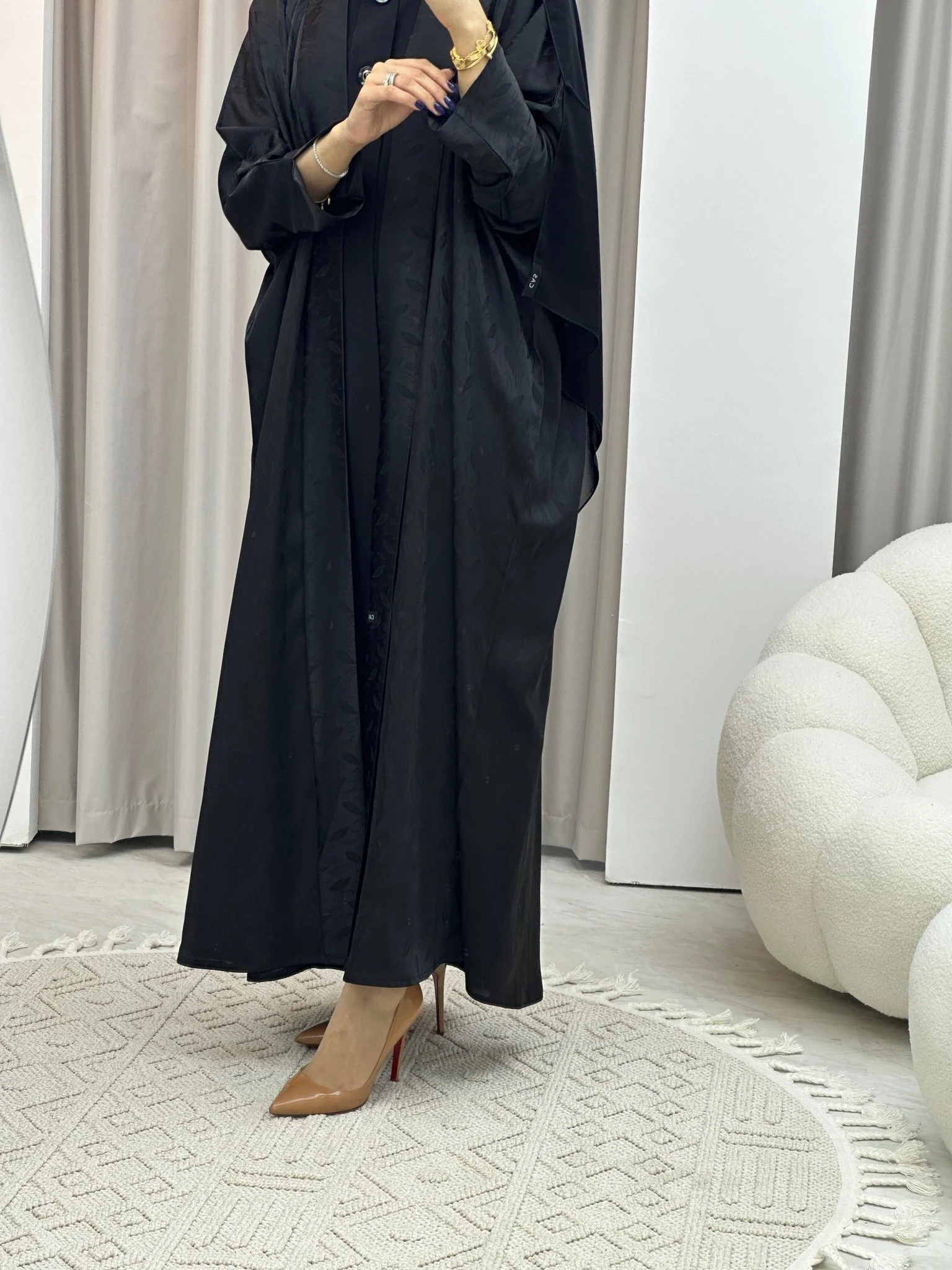 C RTW Black Leaf Bisht Abaya - Image 2