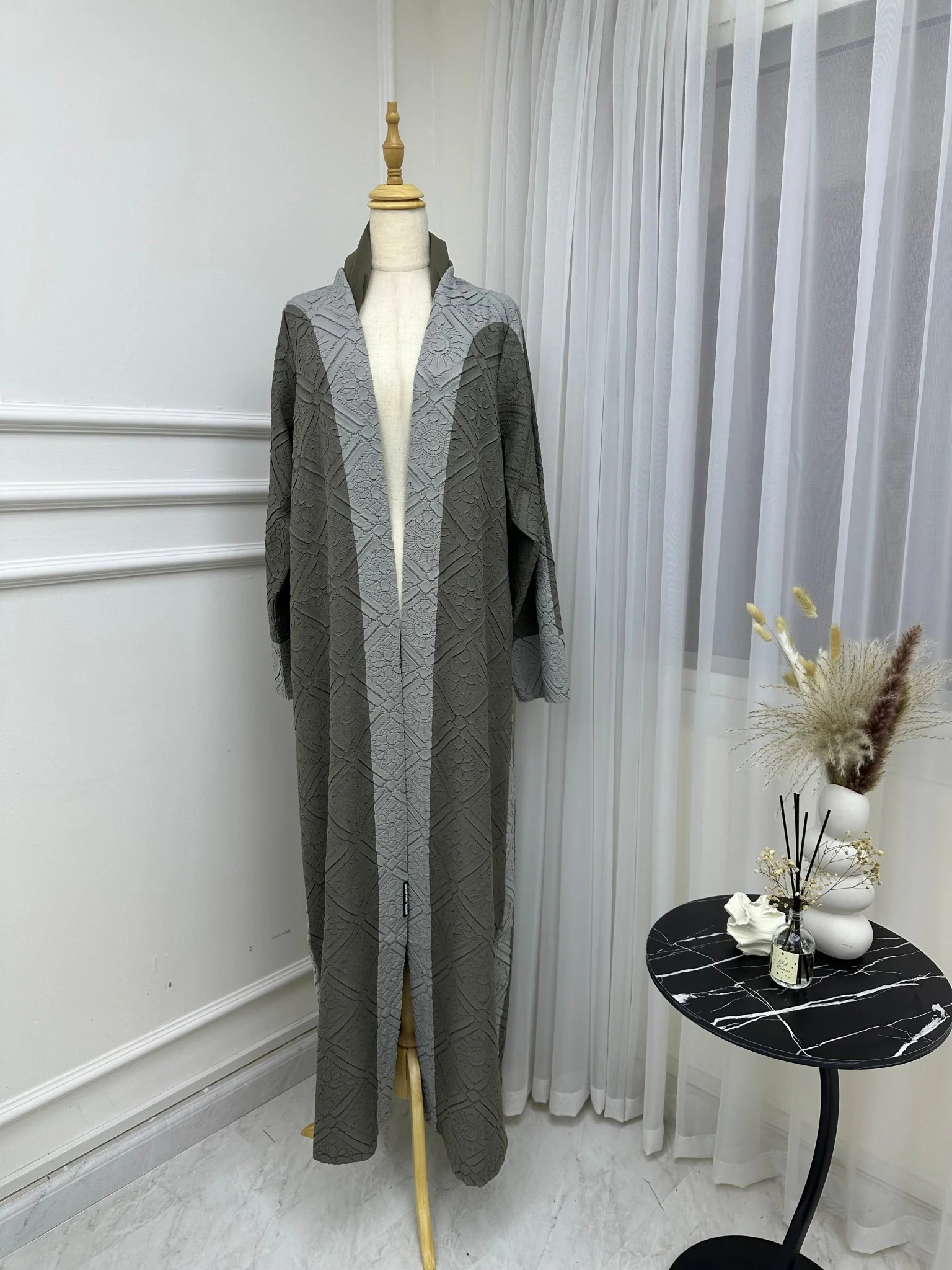 C RTW Tan Abaya - Image 2