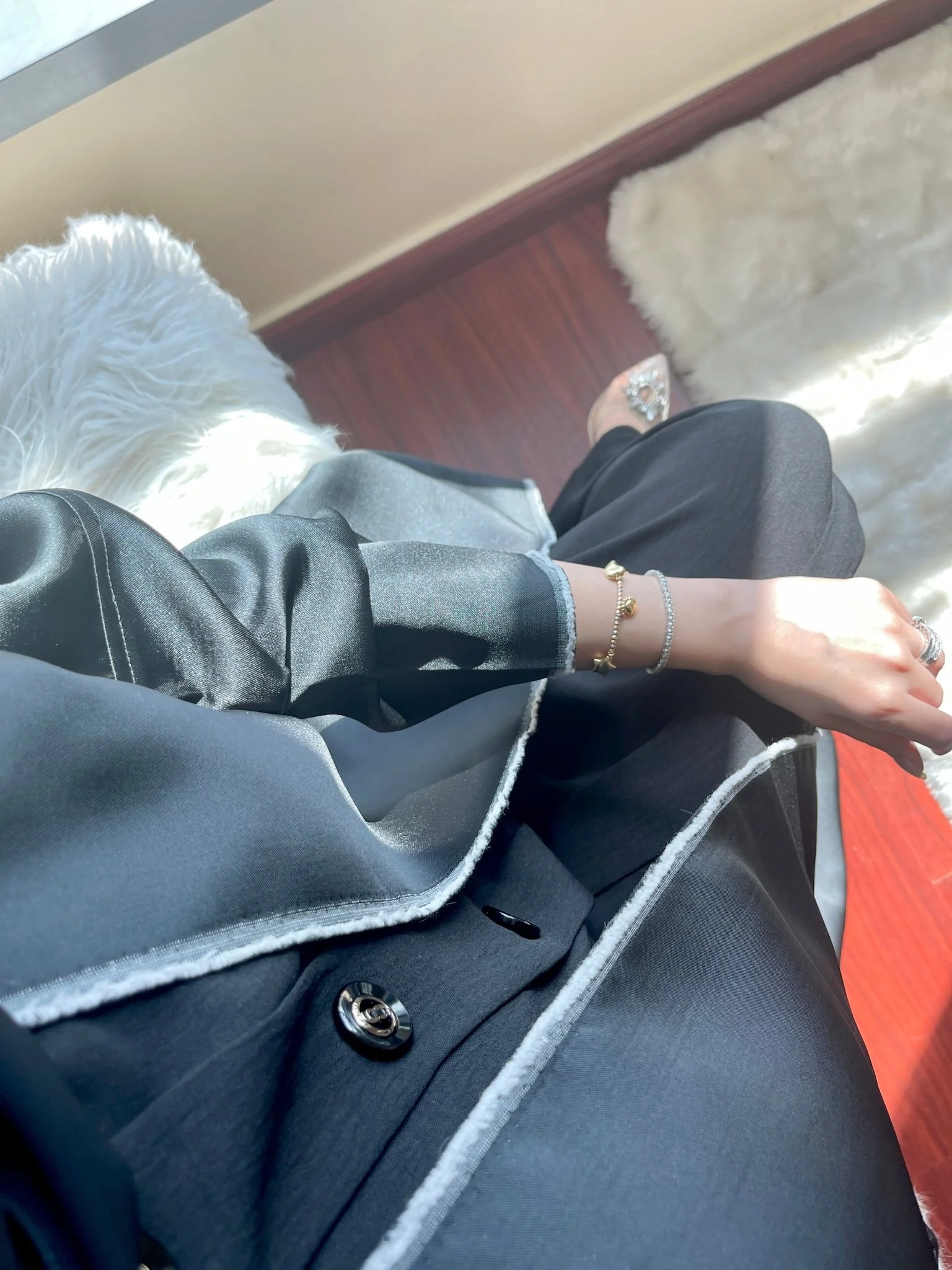 C-RTW-Duotone-Black-Satin-Abaya - Image 3