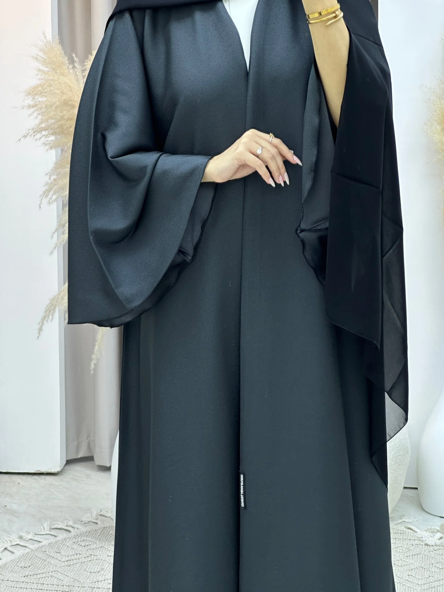 C RTW Grey Kloosh Duotone Abaya - Image 2