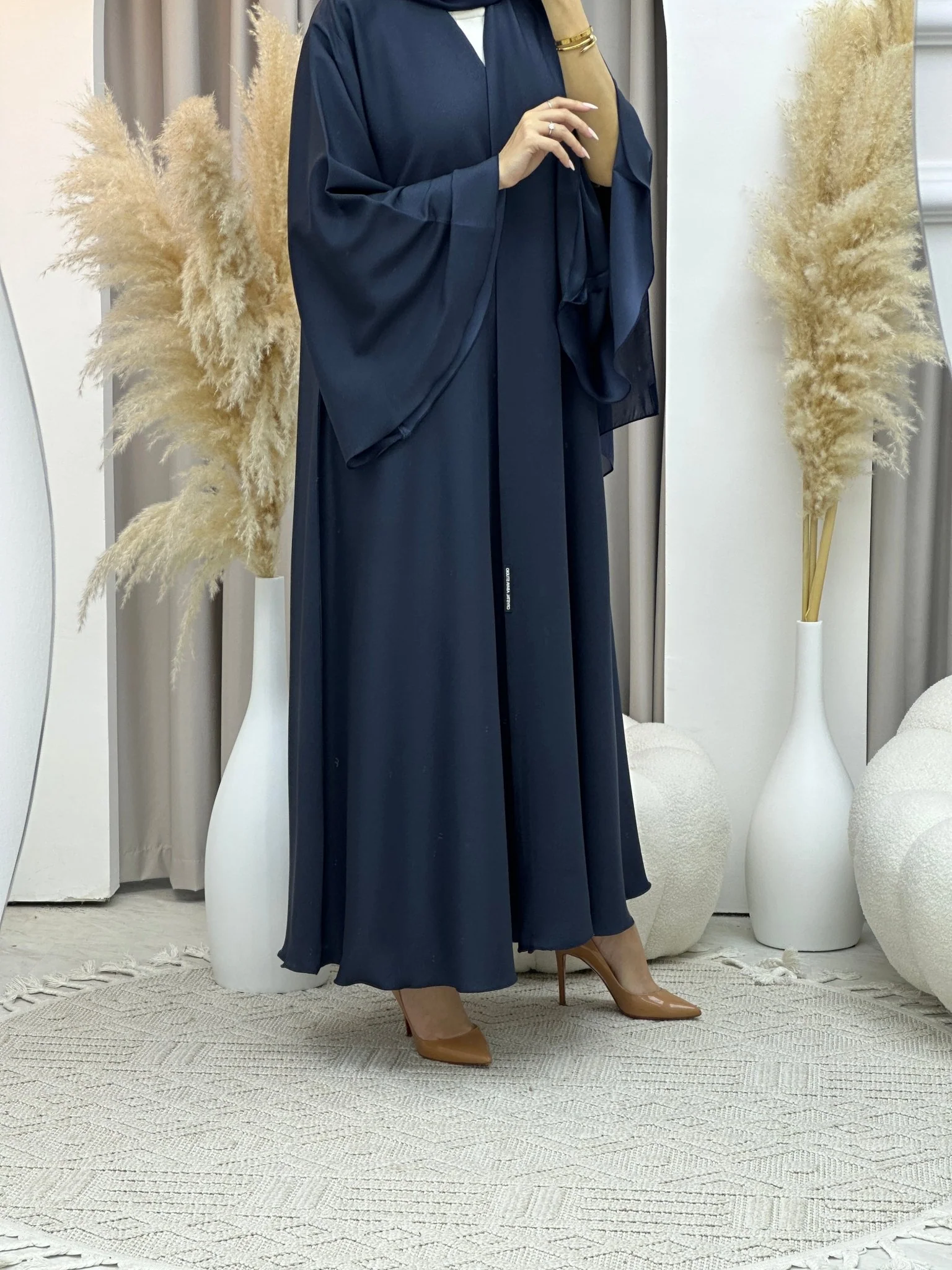 C RTW Navy Blue Kloosh Duotone Abaya - Image 3