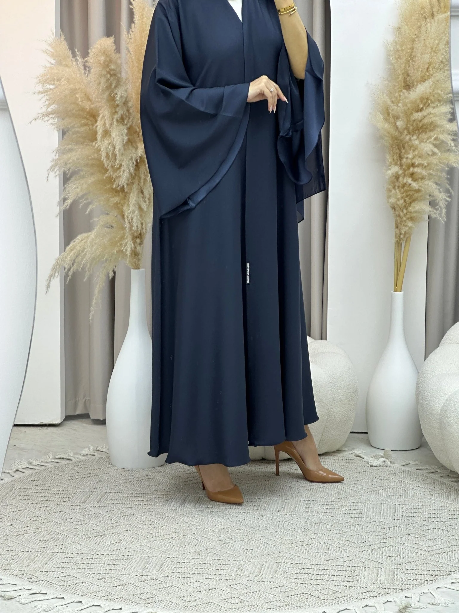 C RTW Navy Blue Kloosh Duotone Abaya - Image 9