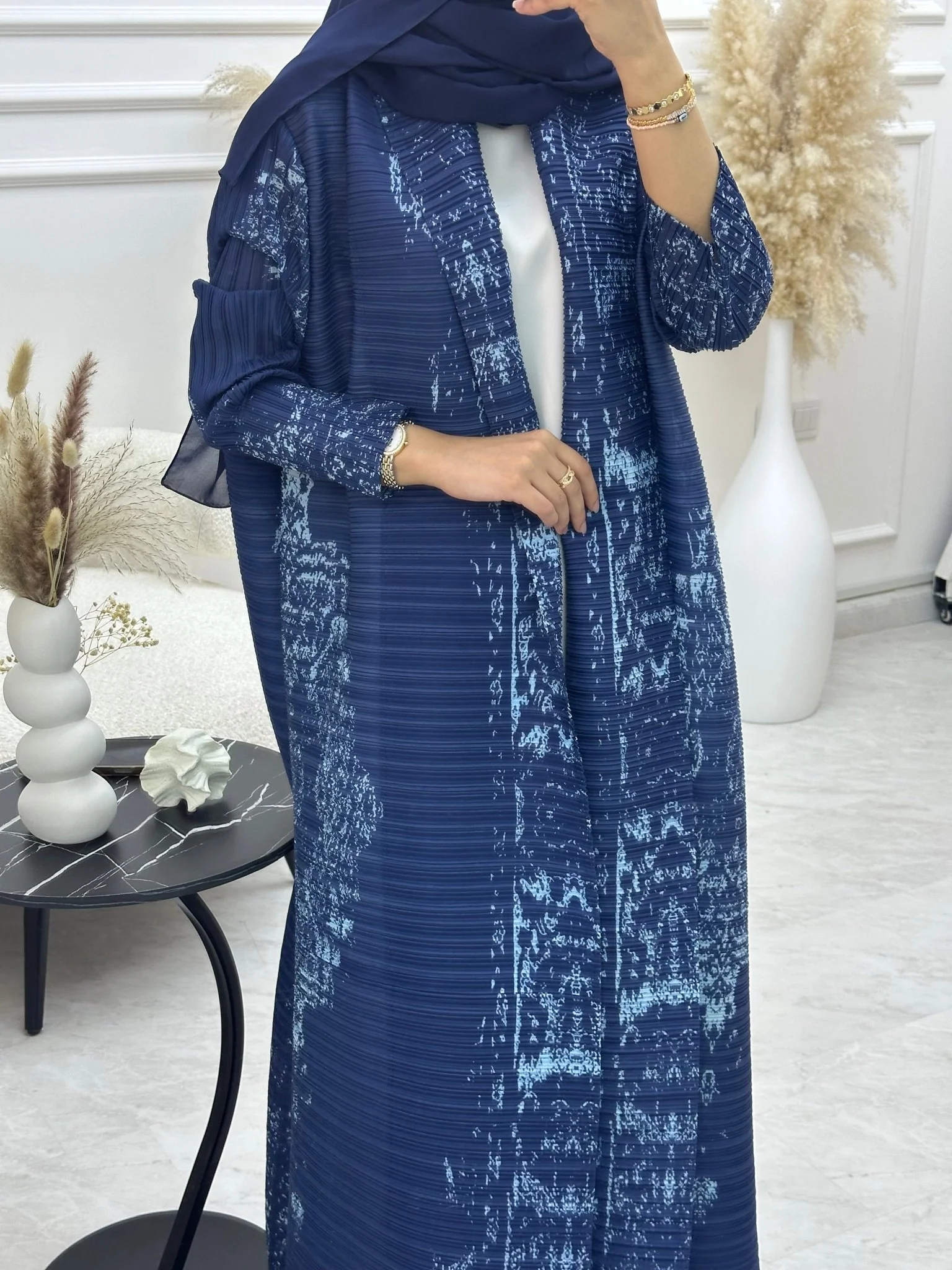 C RTW 01 Navy Blue Pleated Print Abaya - Image 6