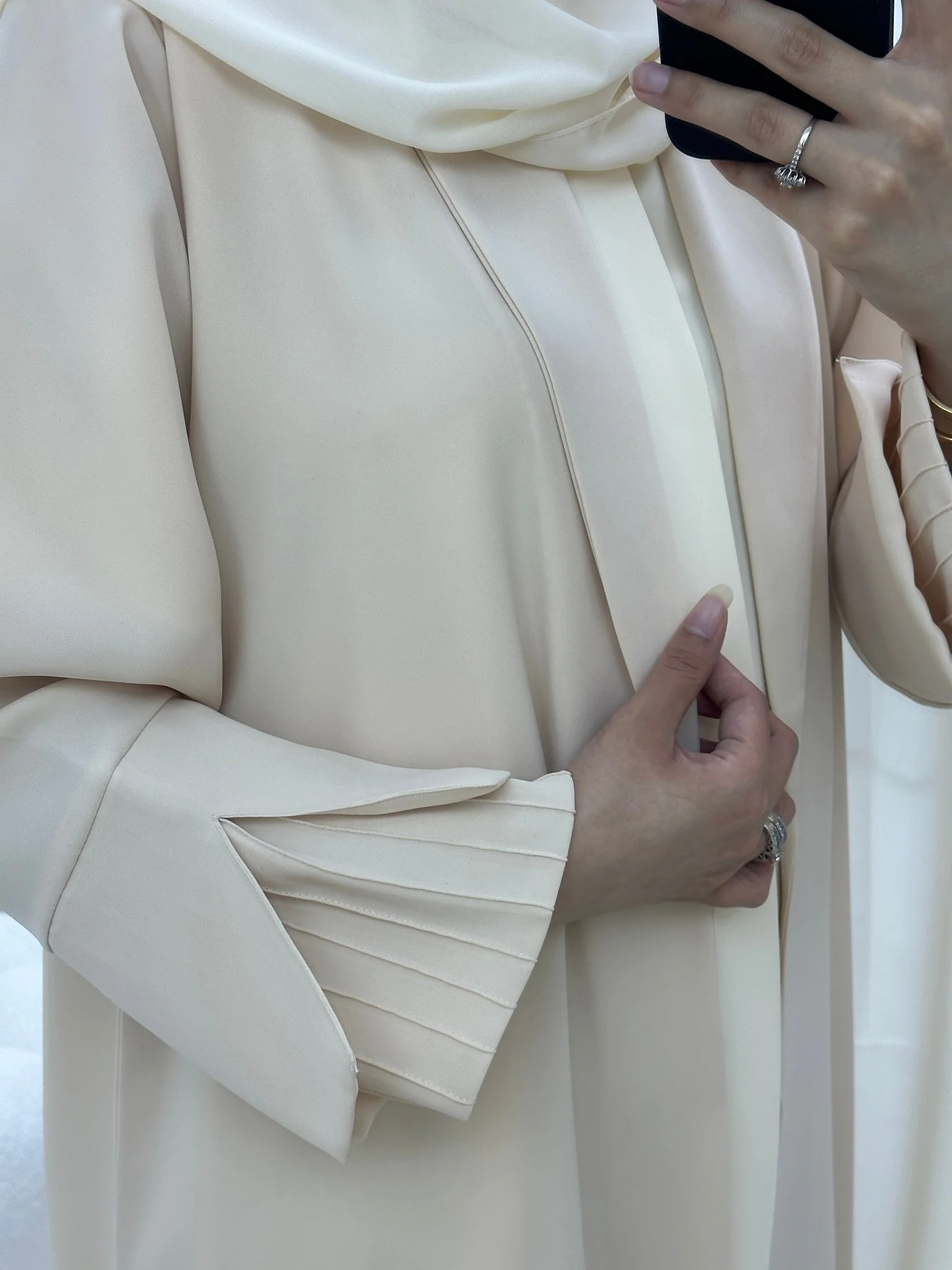 C RTW Striped Sleeves Cream Abaya - Image 3