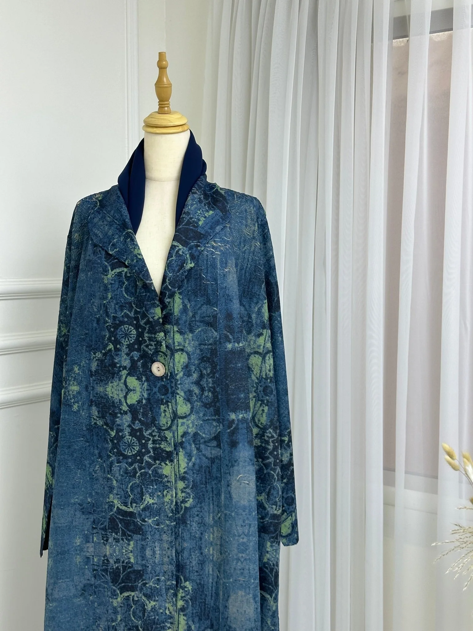 C RTW Turquoise Floral Printed Abaya - Image 2