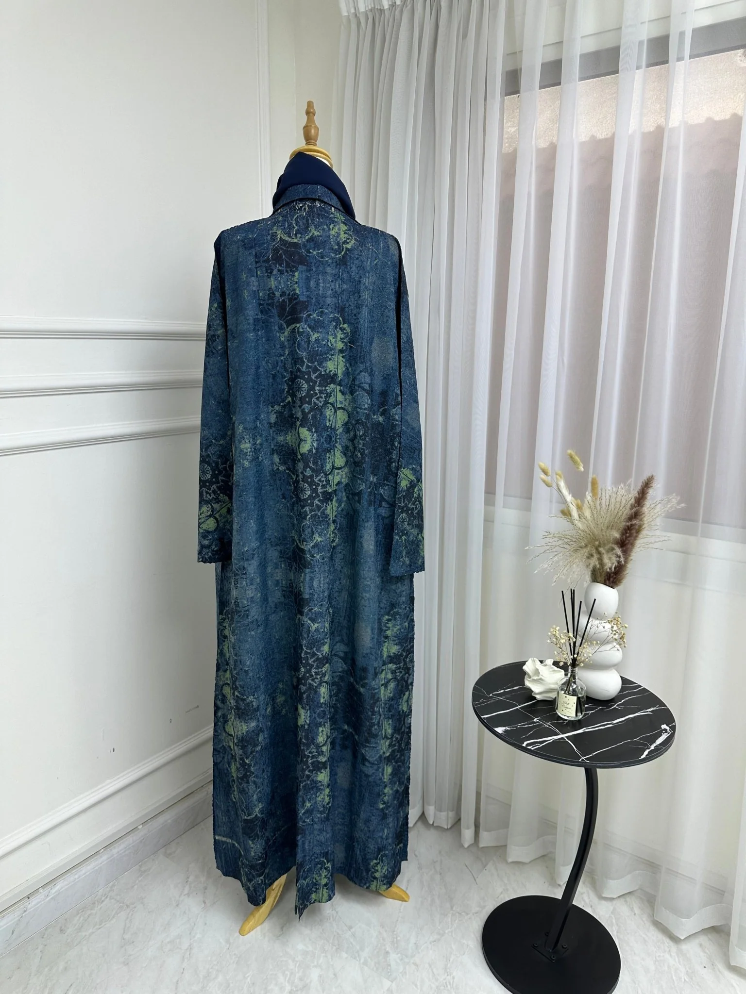 C RTW Turquoise Floral Printed Abaya - Image 5