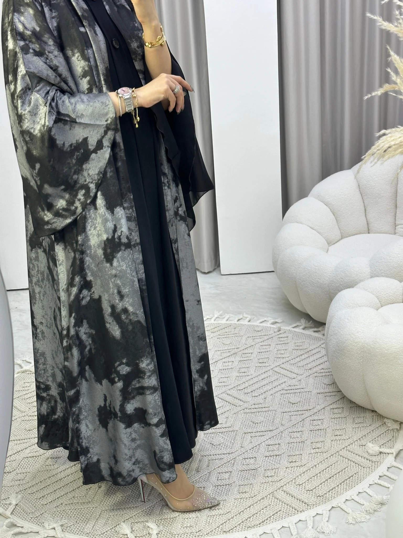 C Shimmer Black Bisht Abaya - Image 5