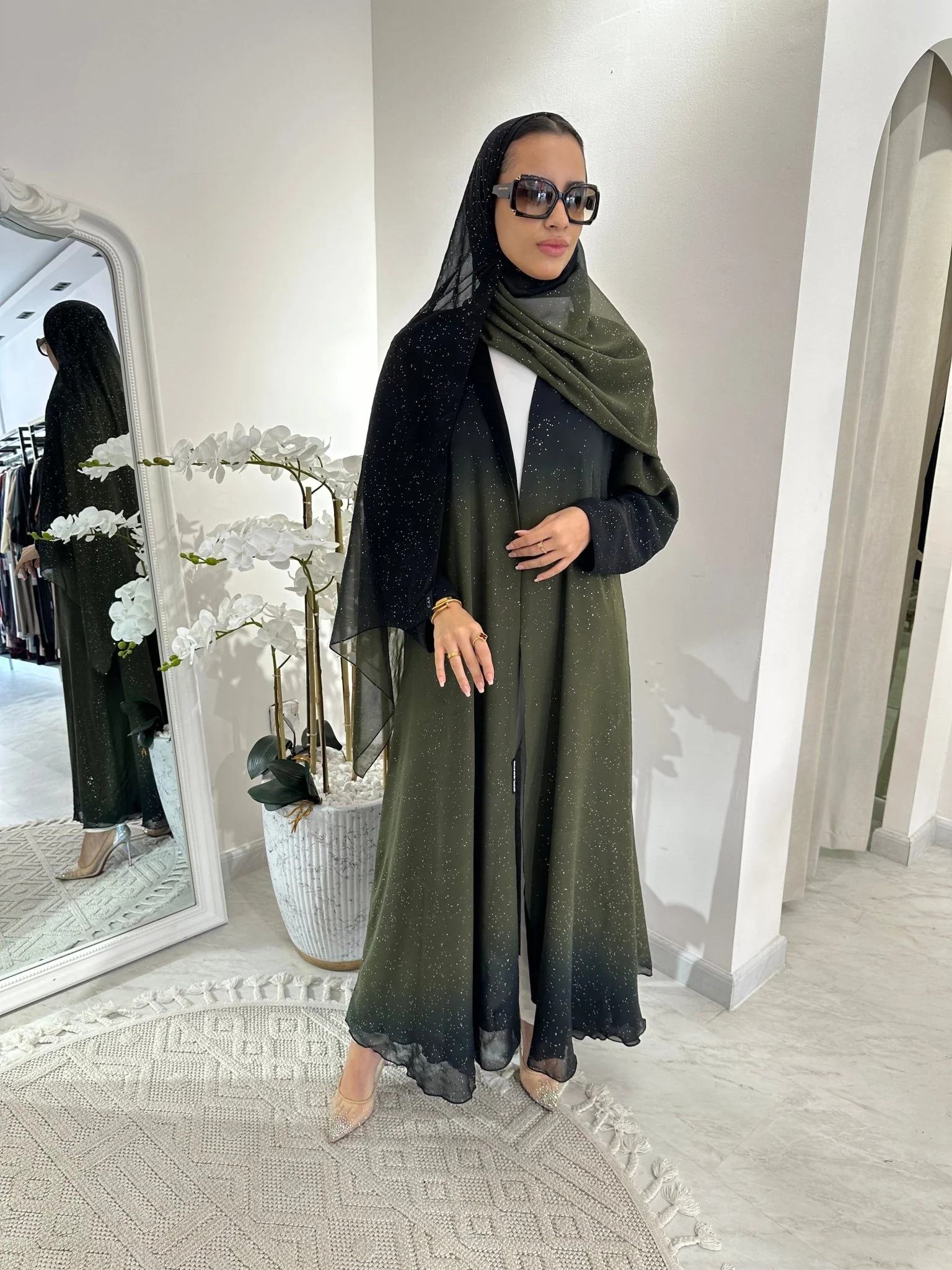 C Summer Green Shimmer Kloosh Abaya - Image 4