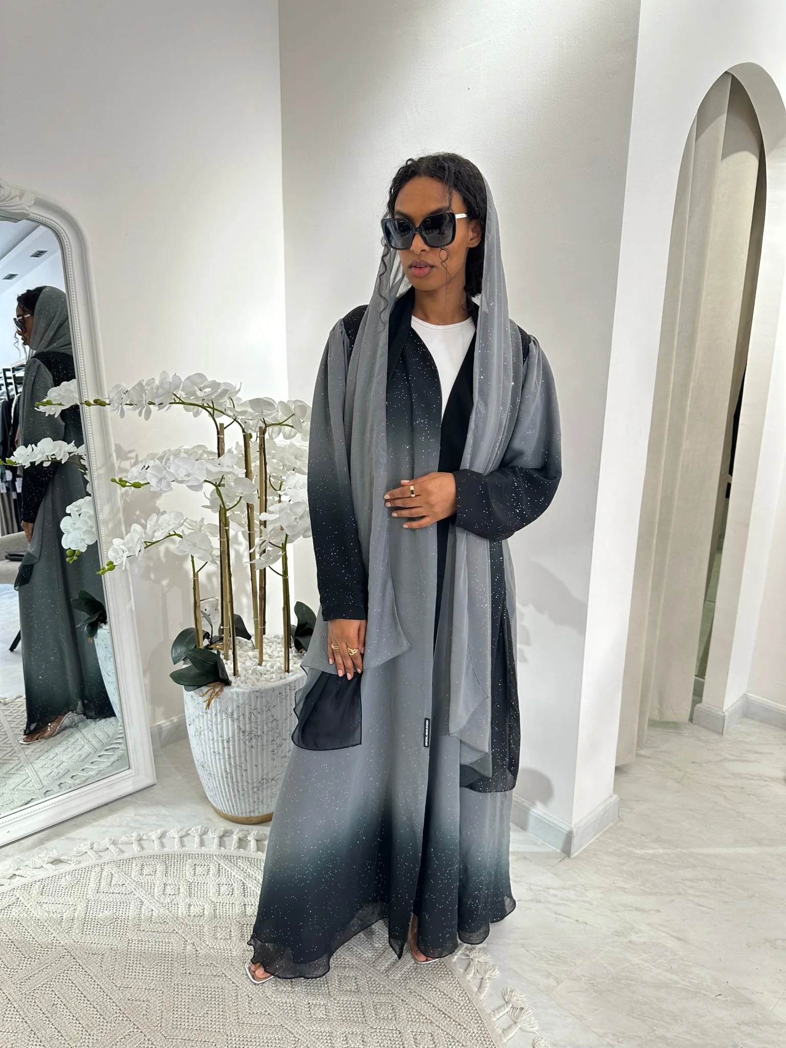 C Summer Grey Shimmer Kloosh Abaya - Image 3