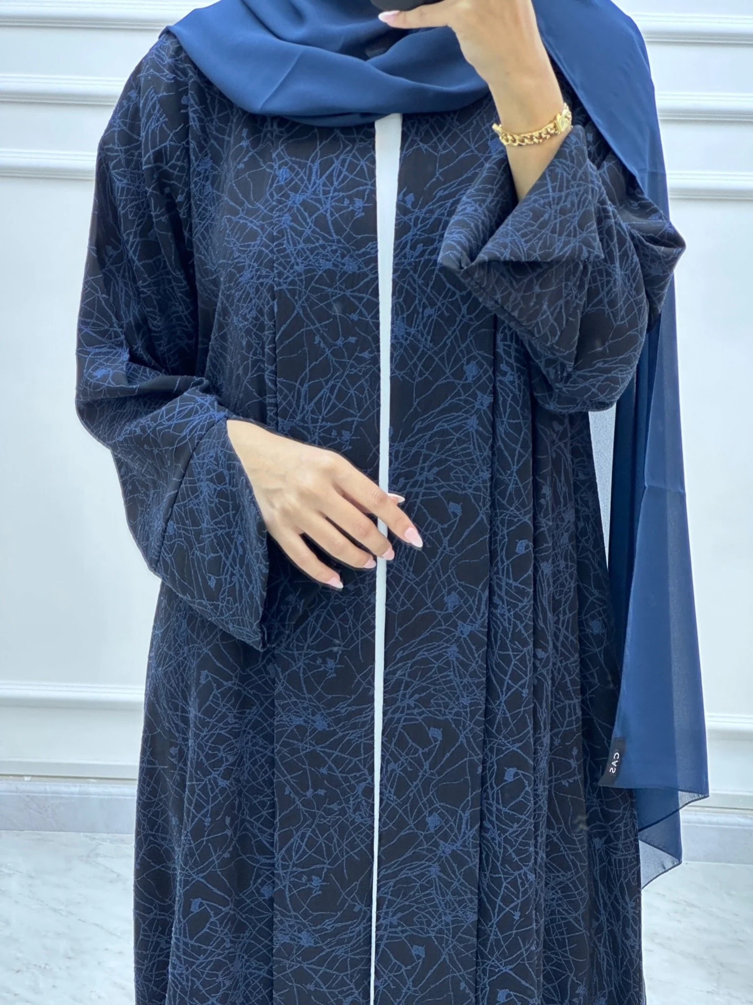 C Web Print Budget Blue Abaya - Image 3